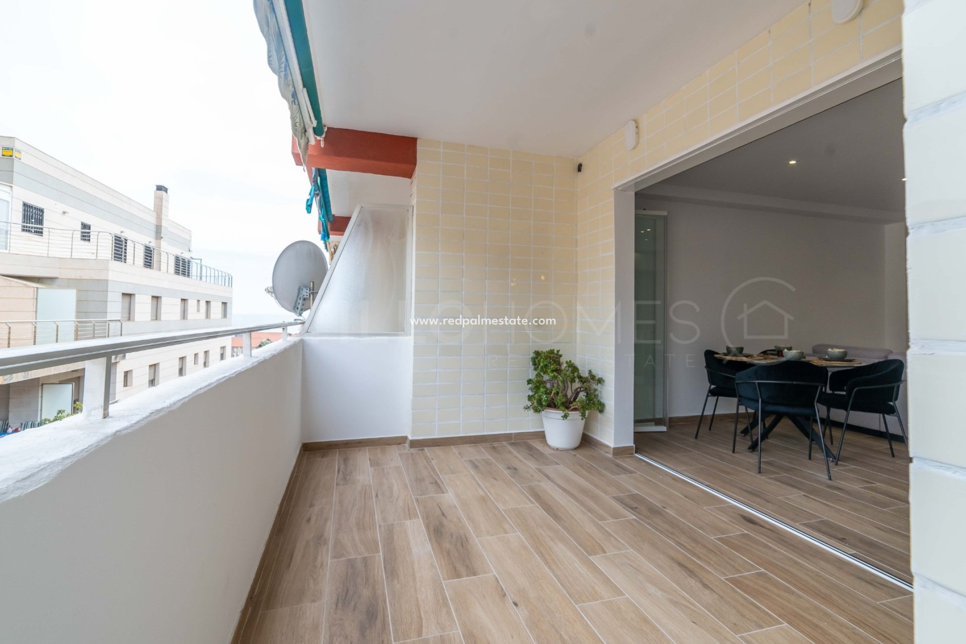 Herverkoop - Appartement -
Torrevieja - Playa de los Locos