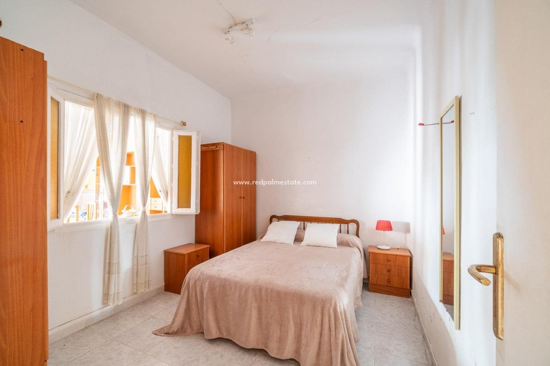 Herverkoop - Appartement -
Torrevieja - Playa de los Naufragos