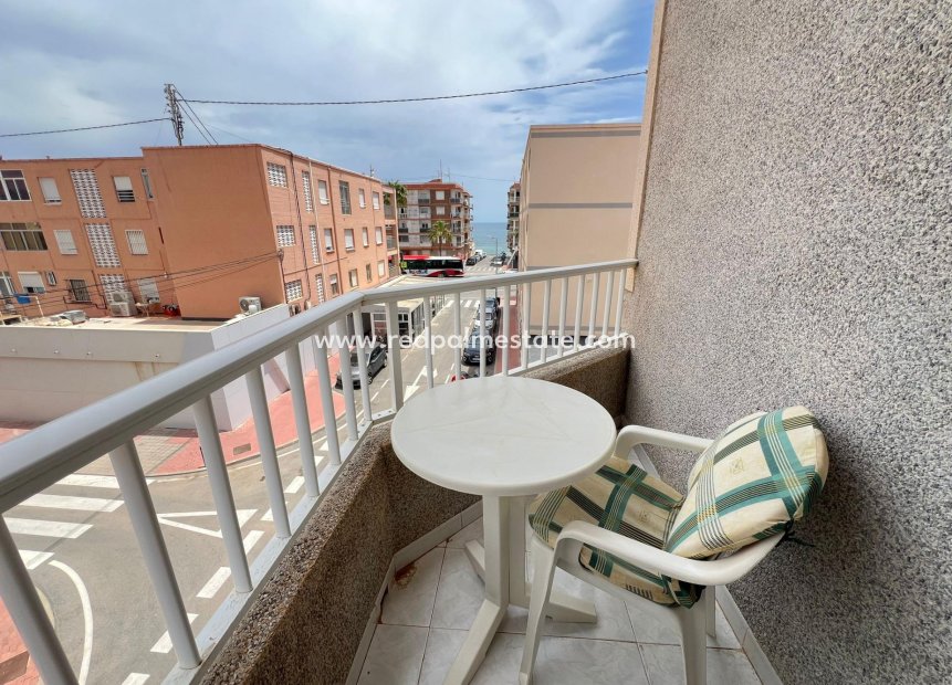 Herverkoop - Appartement -
Torrevieja - Playa de los Naufragos