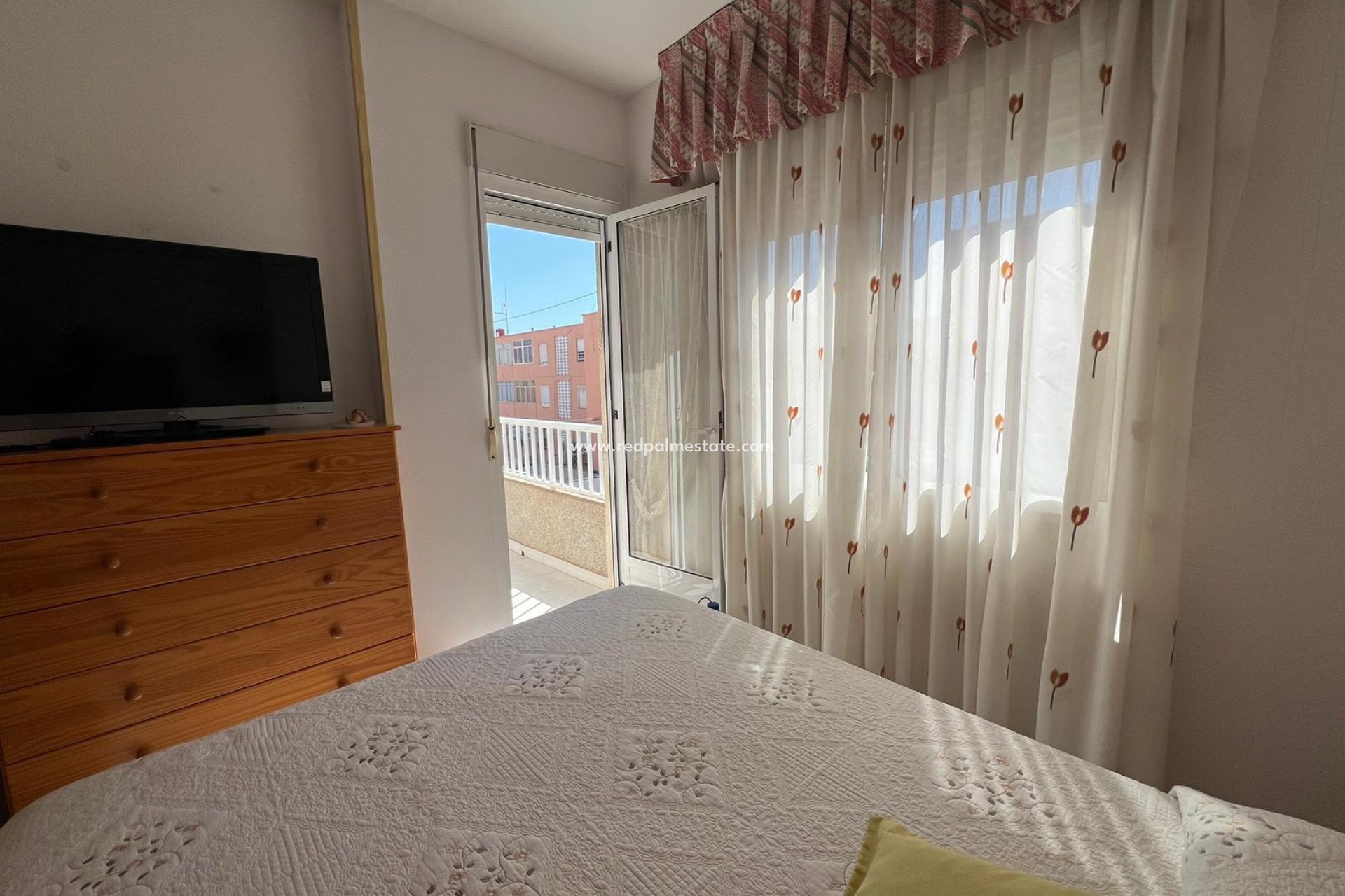 Herverkoop - Appartement -
Torrevieja - Playa de los Naufragos