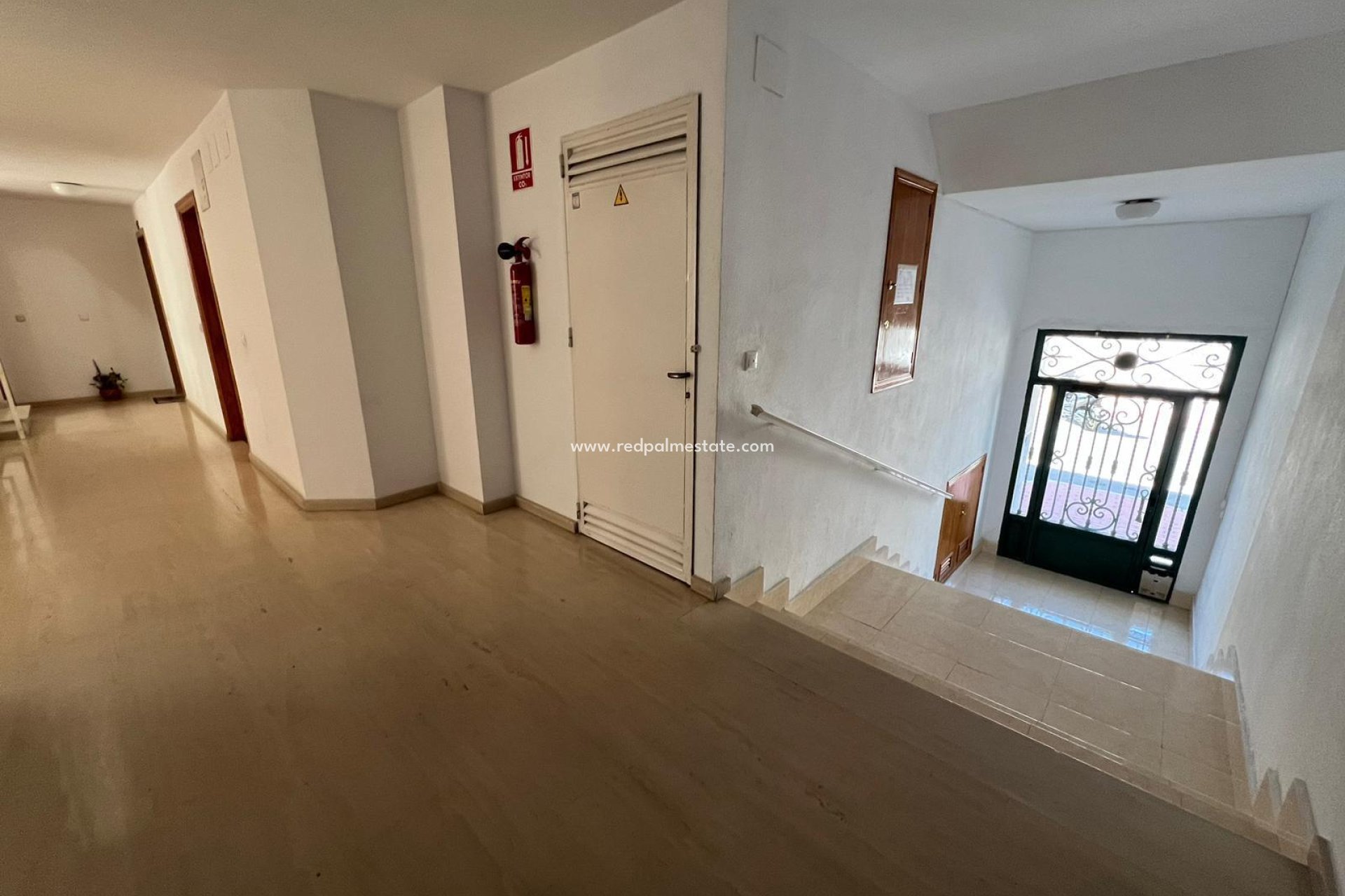 Herverkoop - Appartement -
Torrevieja - Playa de los Naufragos