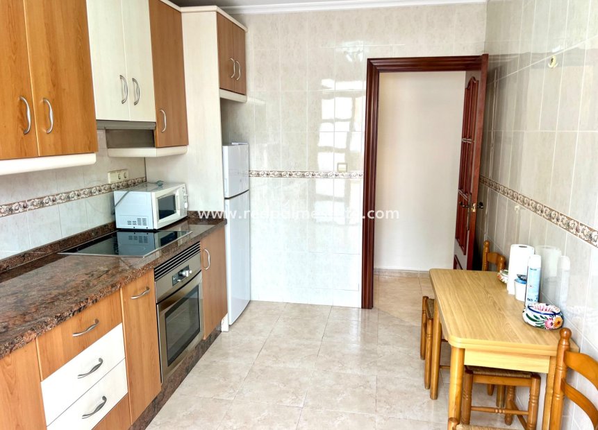 Herverkoop - Appartement -
Torrevieja - Playa de los Naufragos