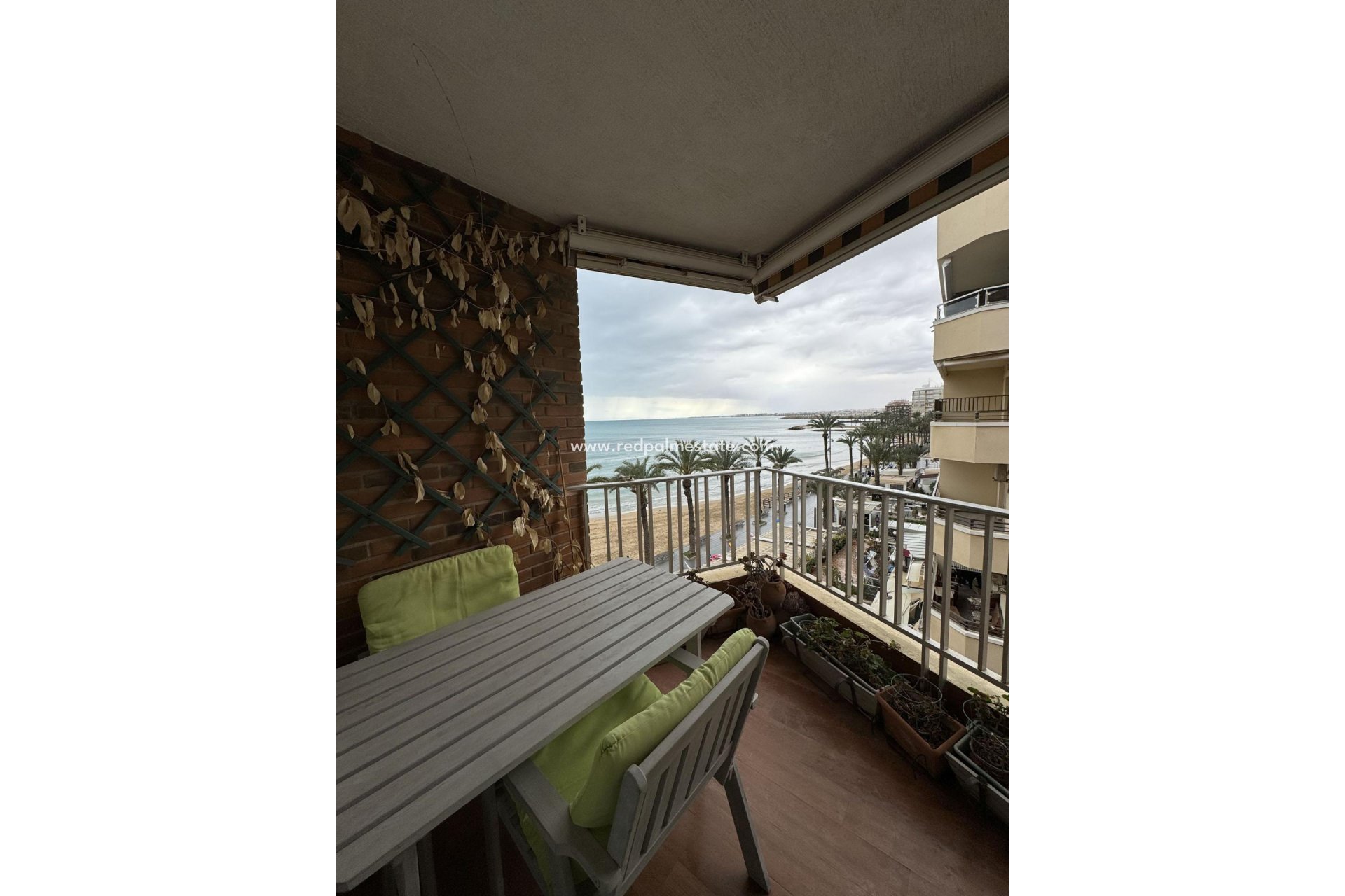 Herverkoop - Appartement -
Torrevieja - Playa del Cura