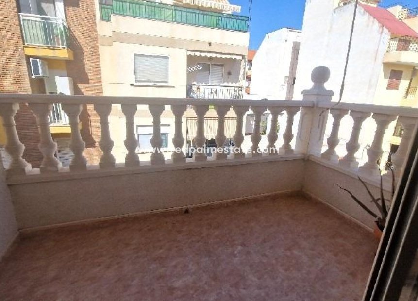 Herverkoop - Appartement -
Torrevieja - Playa del Cura