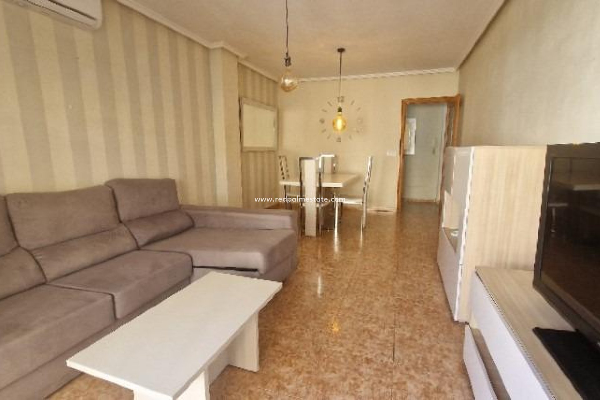 Herverkoop - Appartement -
Torrevieja - Playa del Cura