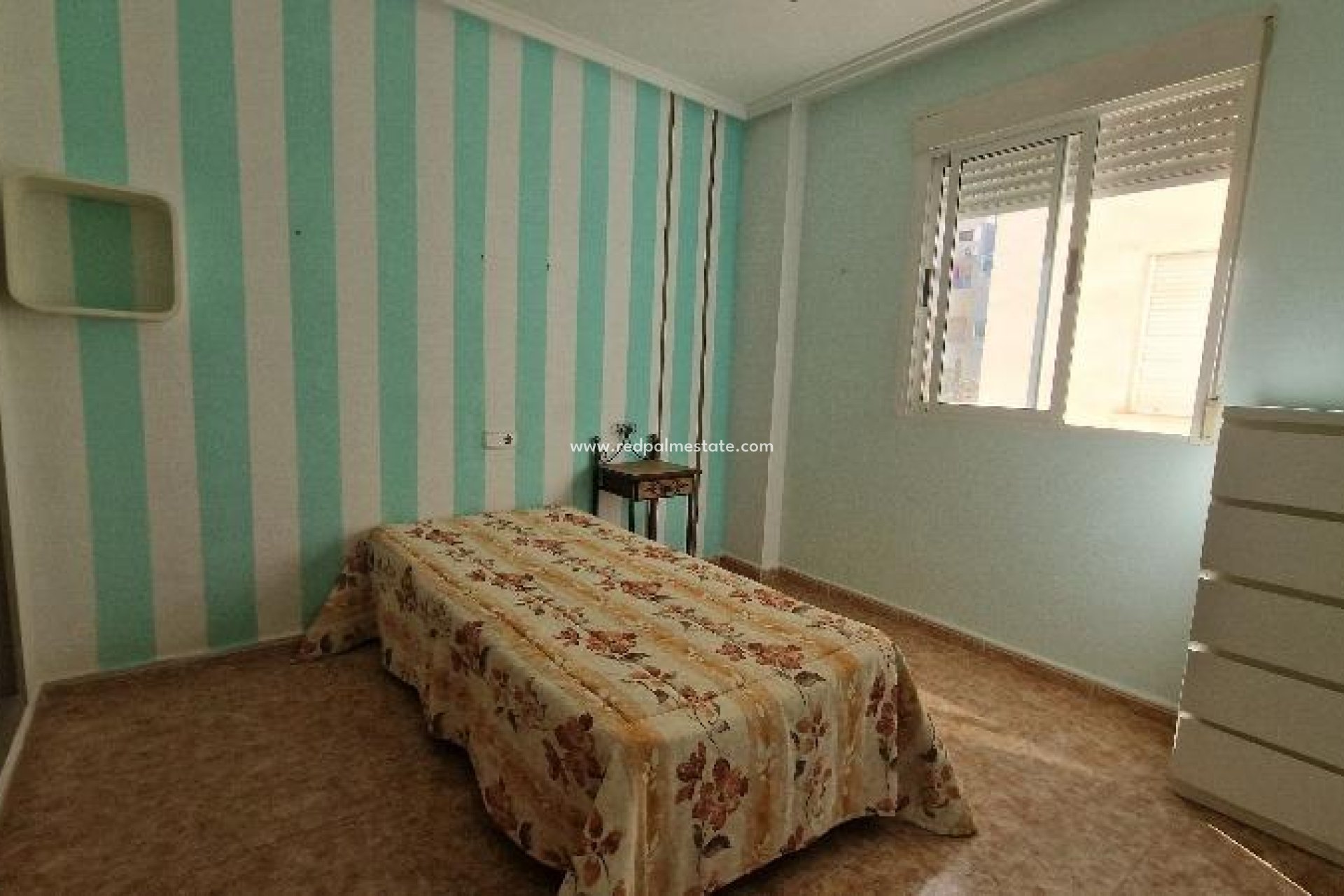 Herverkoop - Appartement -
Torrevieja - Playa del Cura