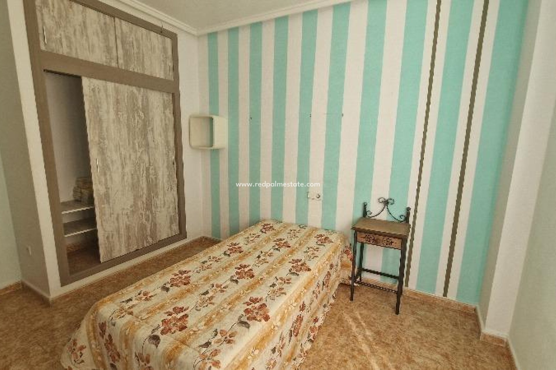 Herverkoop - Appartement -
Torrevieja - Playa del Cura