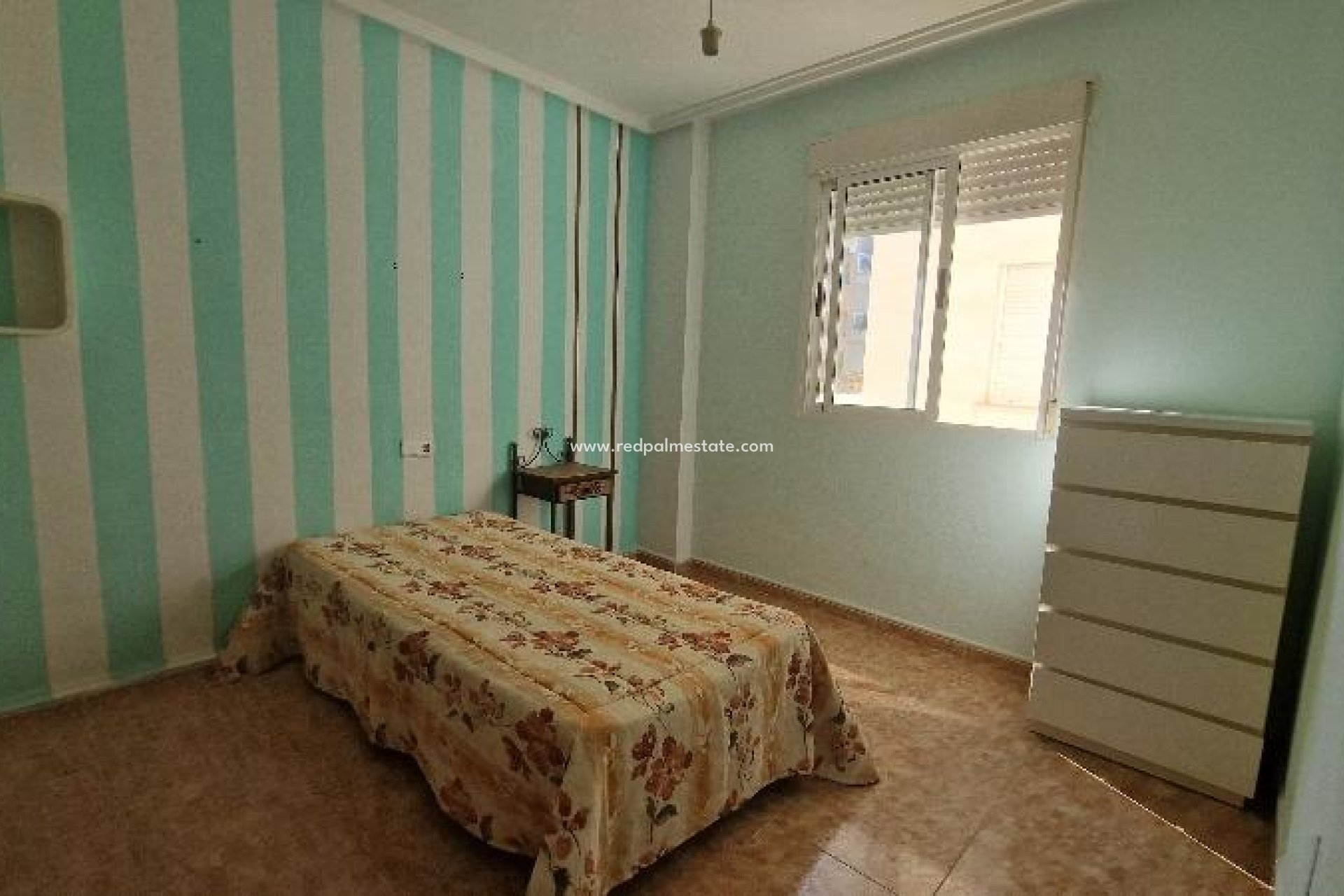 Herverkoop - Appartement -
Torrevieja - Playa del Cura