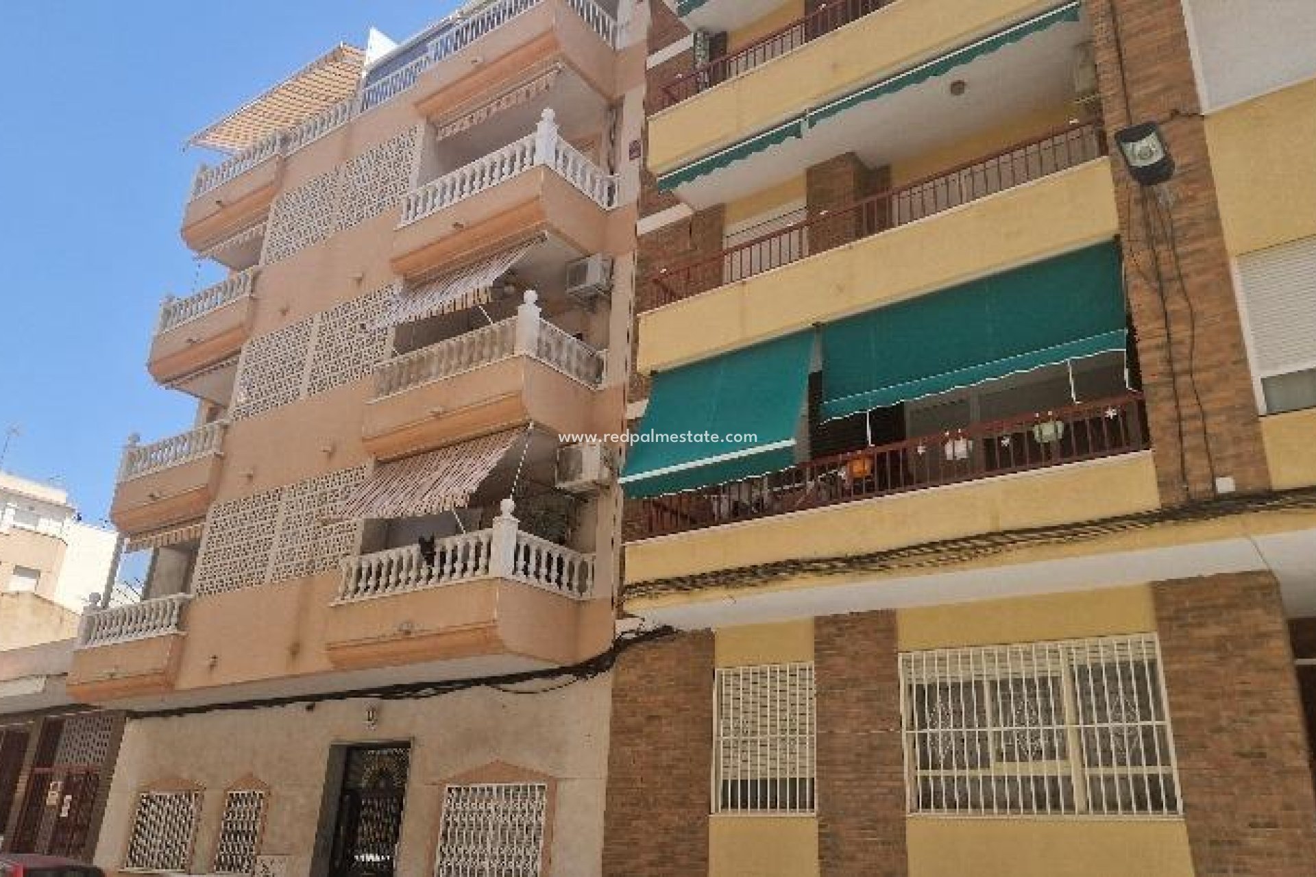 Herverkoop - Appartement -
Torrevieja - Playa del Cura