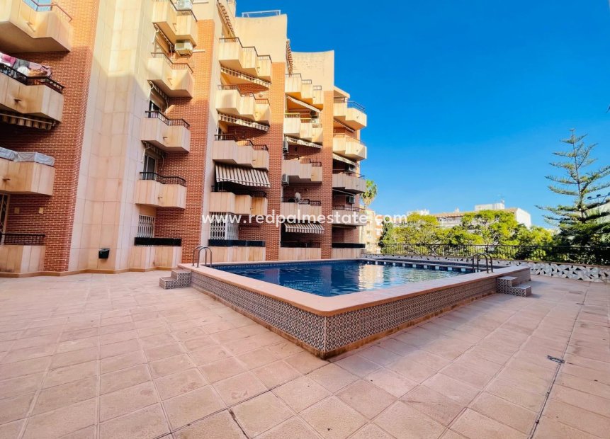 Herverkoop - Appartement -
Torrevieja - Playa del Cura