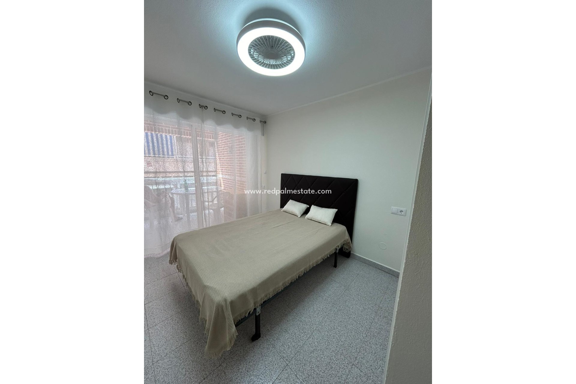 Herverkoop - Appartement -
Torrevieja - Playa del Cura