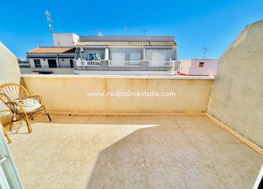 Herverkoop - Appartement -
Torrevieja - Playa del Cura