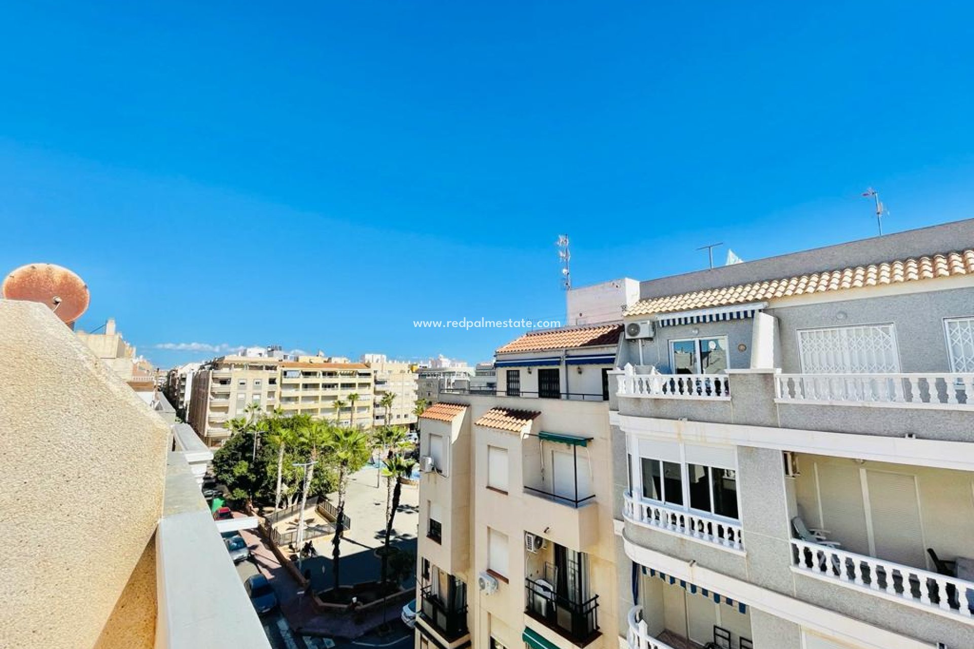 Herverkoop - Appartement -
Torrevieja - Playa del Cura