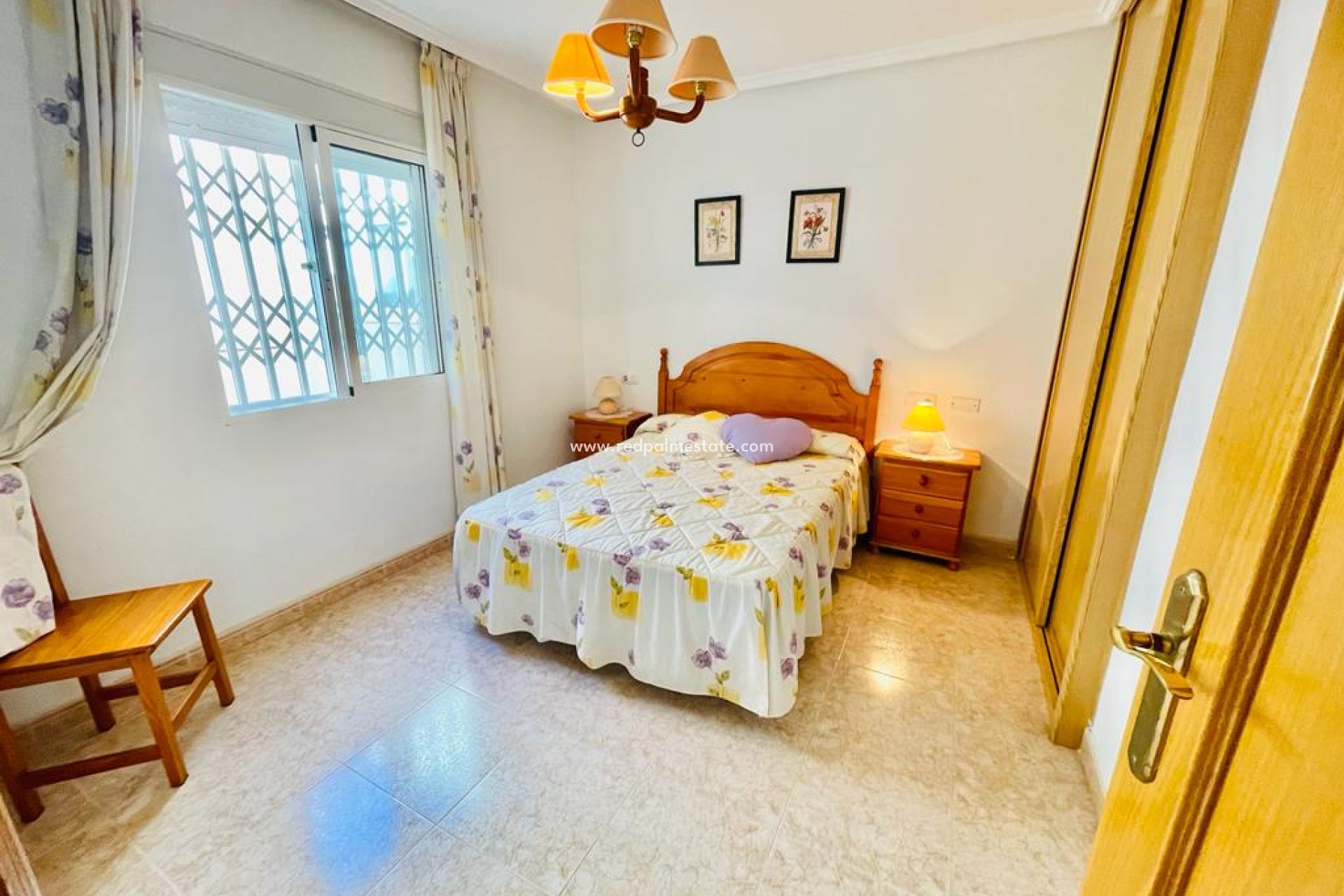 Herverkoop - Appartement -
Torrevieja - Playa del Cura