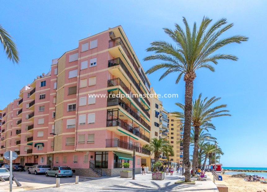 Herverkoop - Appartement -
Torrevieja - Playa del Cura