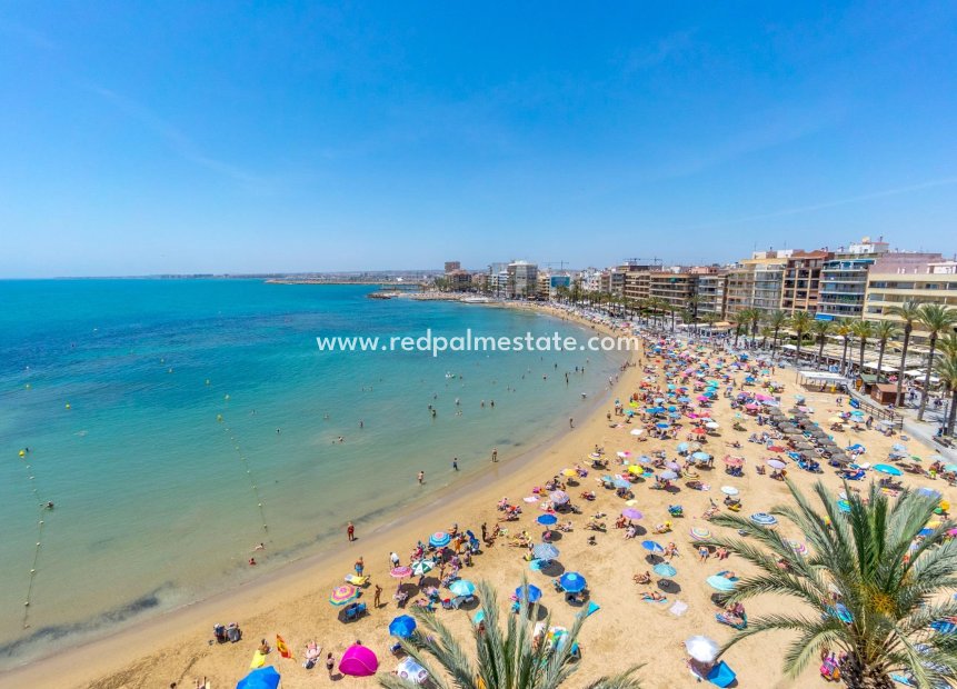 Herverkoop - Appartement -
Torrevieja - Playa del Cura