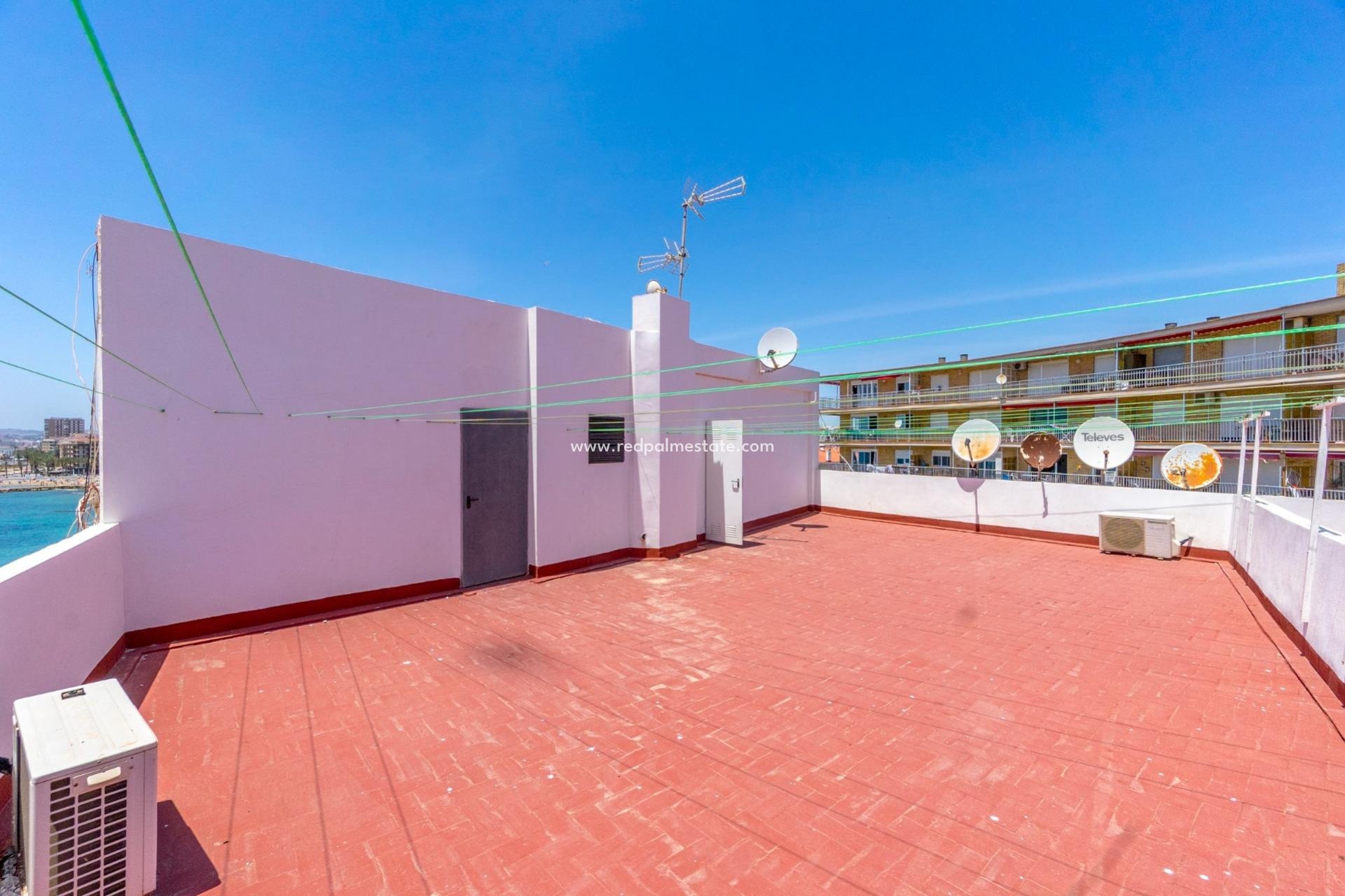 Herverkoop - Appartement -
Torrevieja - Playa del Cura