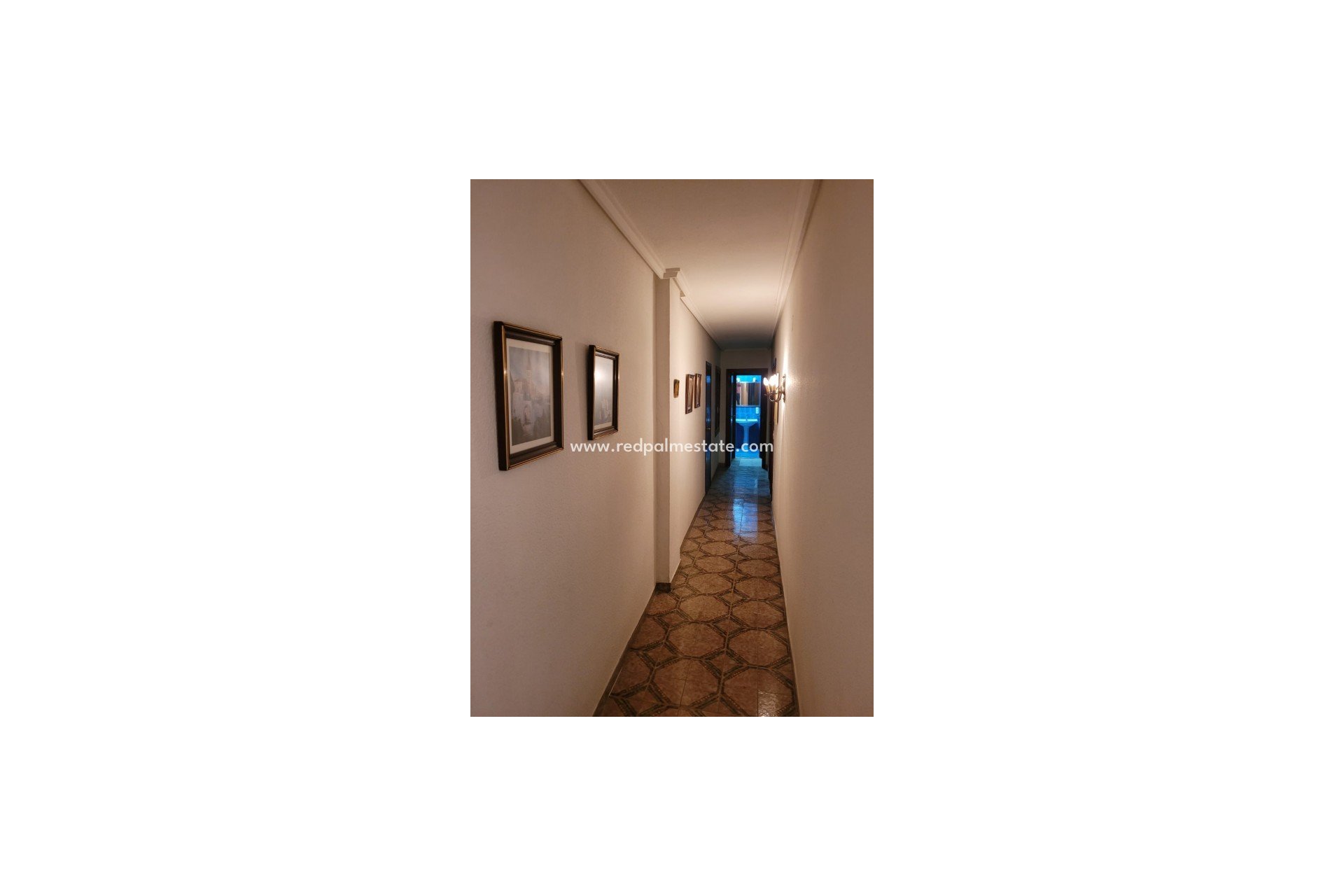 Herverkoop - Appartement -
Torrevieja - Playa del Cura