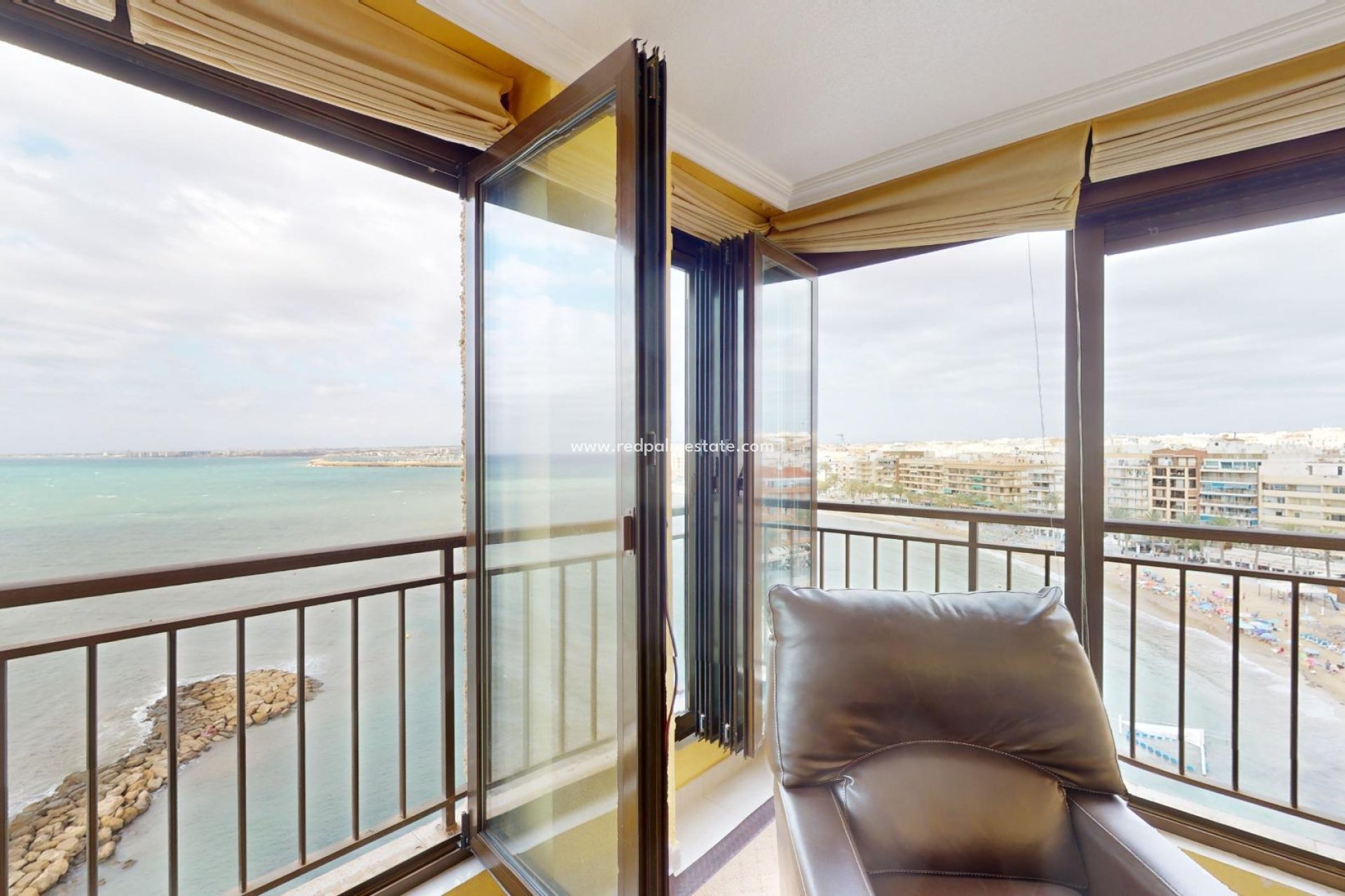 Herverkoop - Appartement -
Torrevieja - Playa del Cura