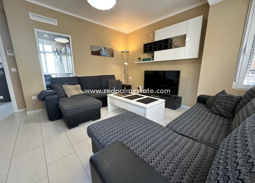 Herverkoop - Appartement -
Torrevieja - Playa del Cura