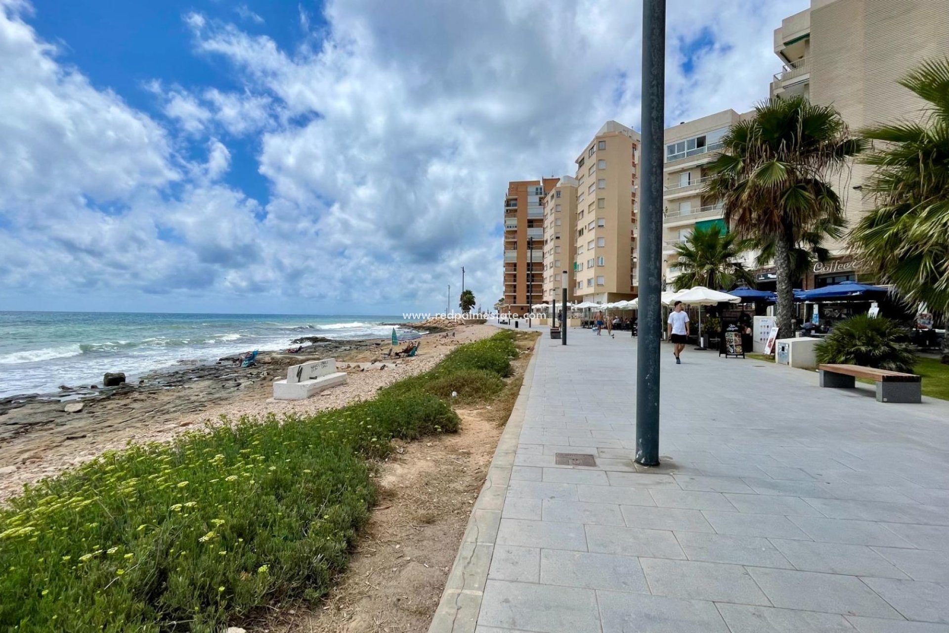 Herverkoop - Appartement -
Torrevieja - Playa del Cura