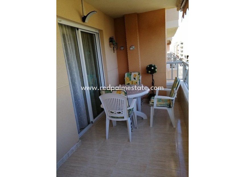 Herverkoop - Appartement -
Torrevieja - Playa del Cura