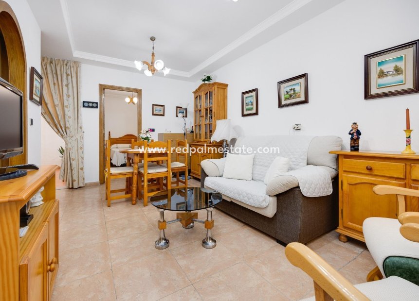 Herverkoop - Appartement -
Torrevieja - Playa del cura