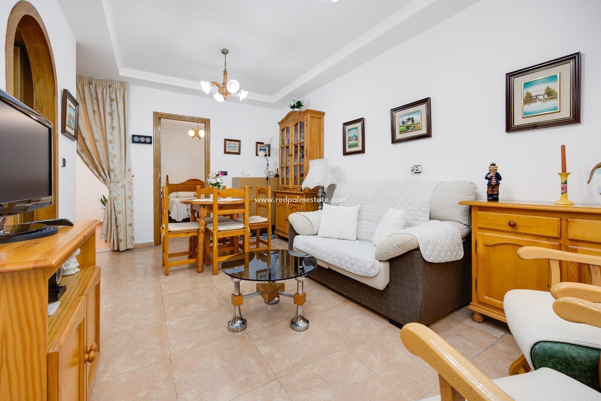 Herverkoop - Appartement -
Torrevieja - Playa del cura