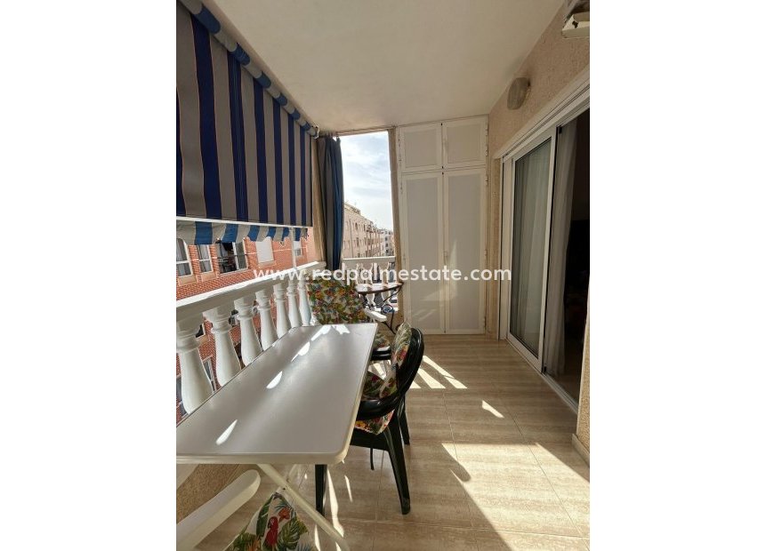 Herverkoop - Appartement -
Torrevieja - Playa del Cura