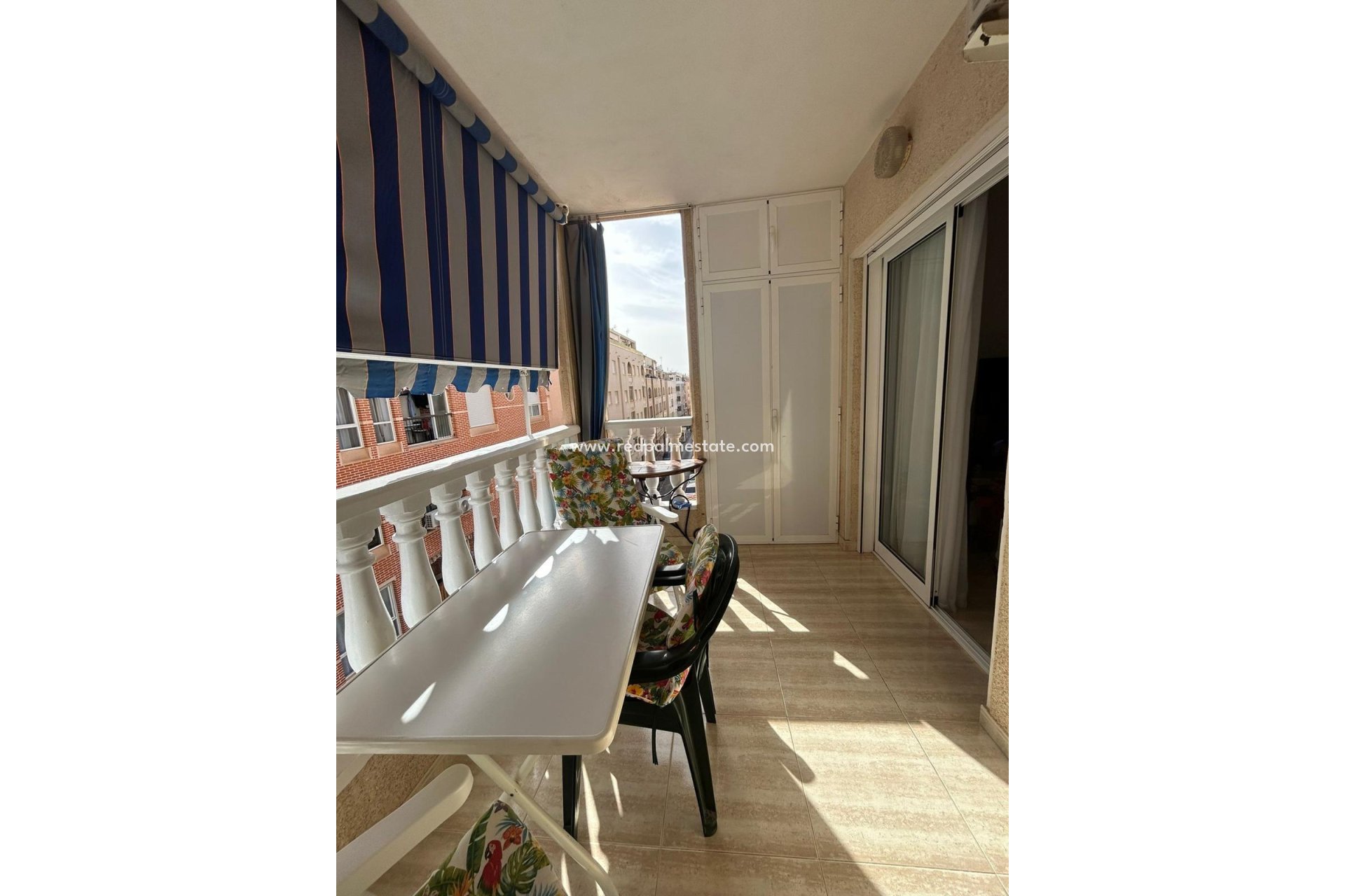 Herverkoop - Appartement -
Torrevieja - Playa del Cura