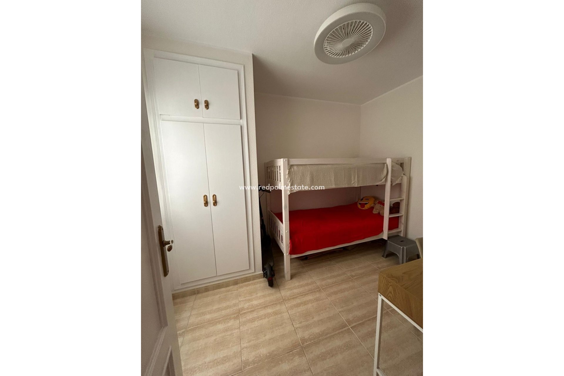 Herverkoop - Appartement -
Torrevieja - Playa del Cura