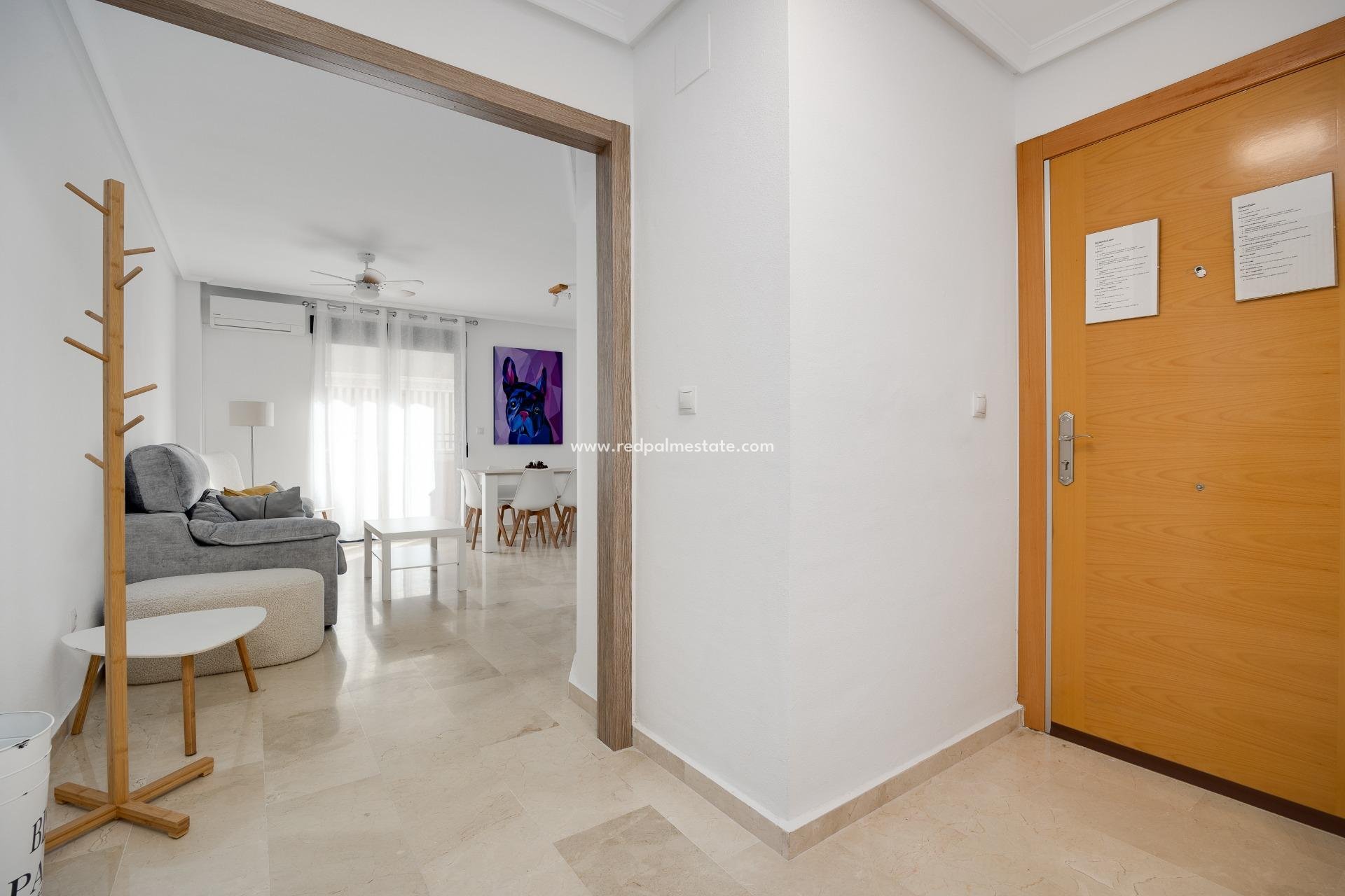 Herverkoop - Appartement -
Torrevieja - Playa del Cura