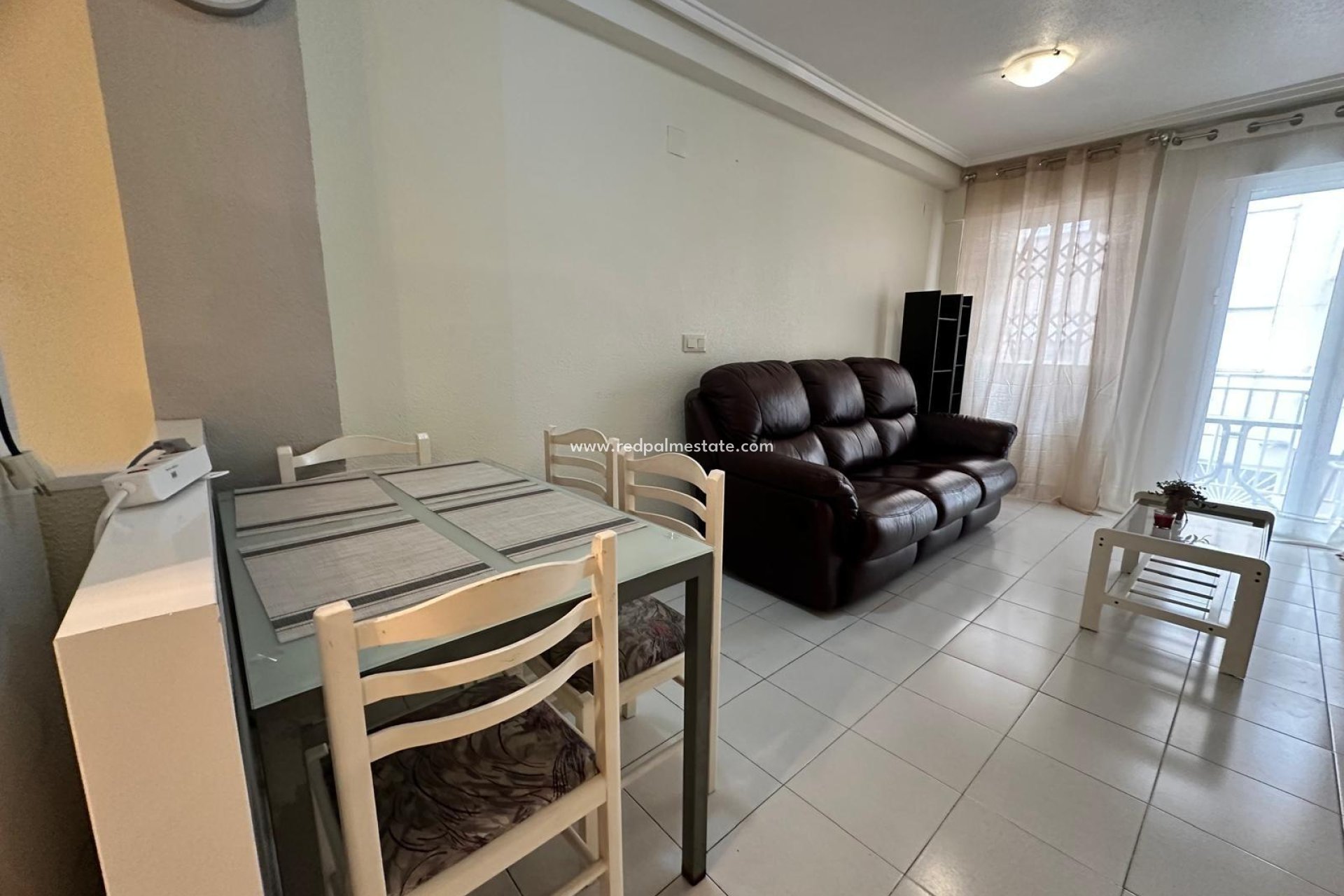 Herverkoop - Appartement -
Torrevieja - Playa del Cura