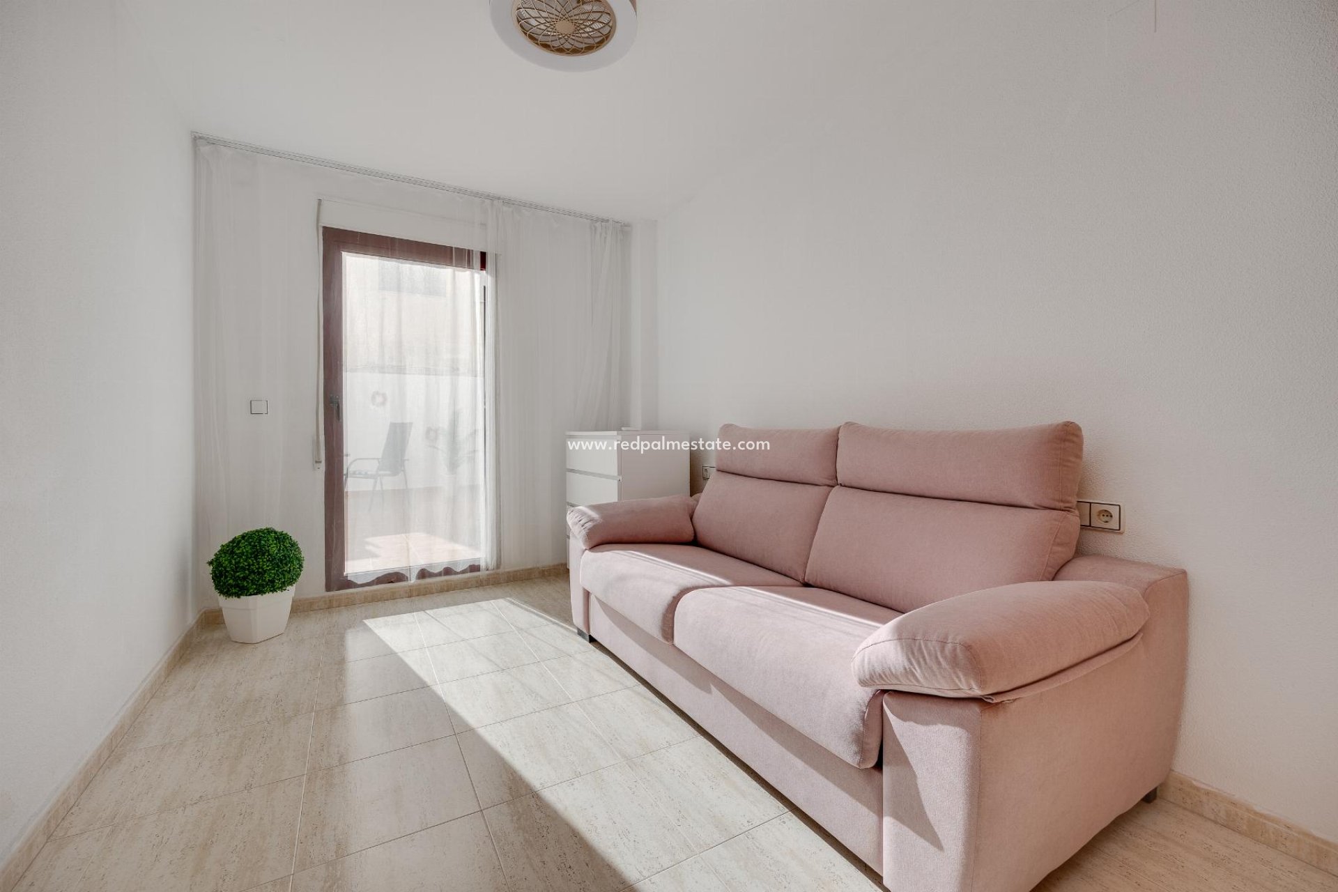 Herverkoop - Appartement -
Torrevieja - Playa del Cura