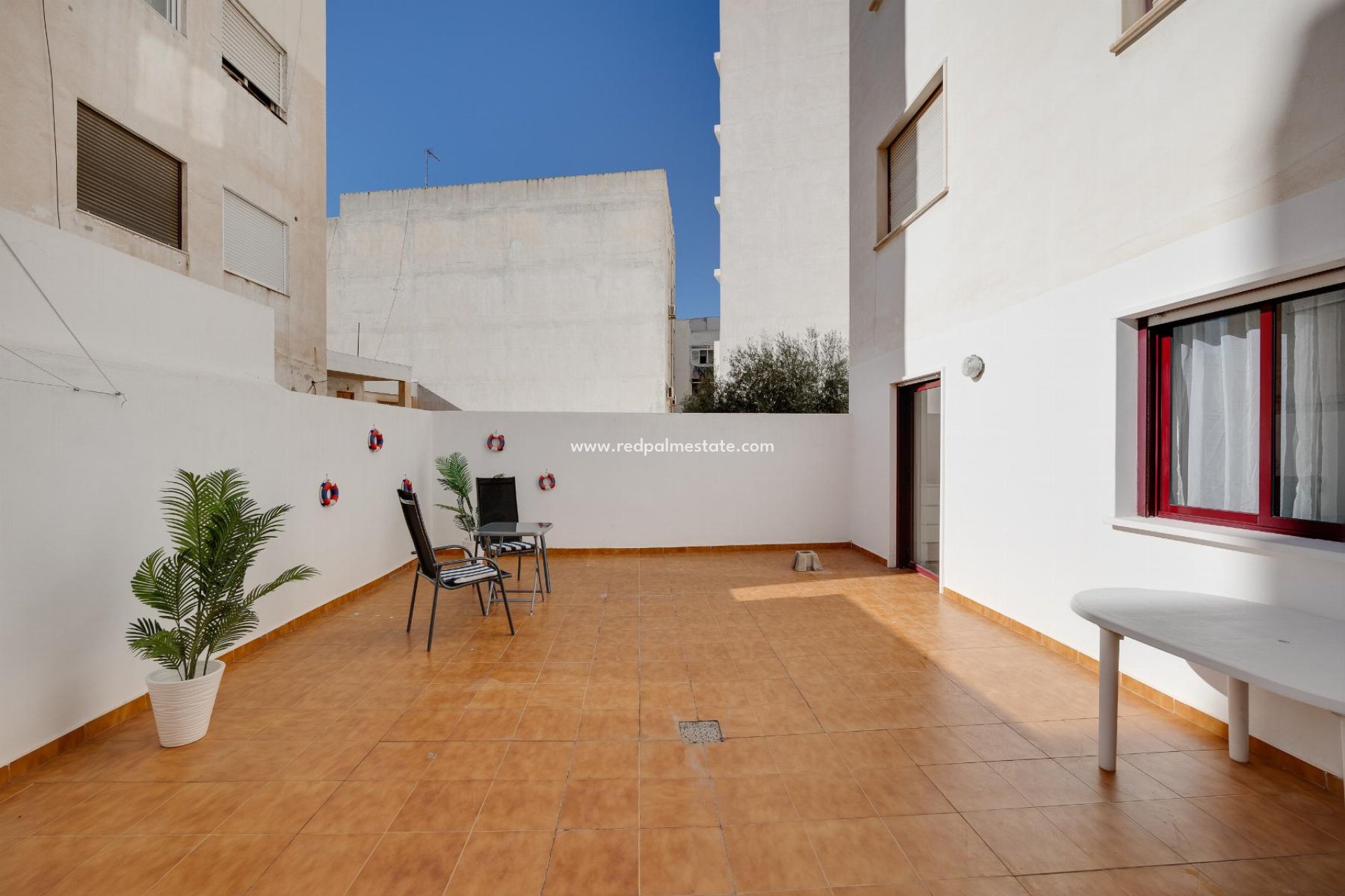 Herverkoop - Appartement -
Torrevieja - Playa del Cura