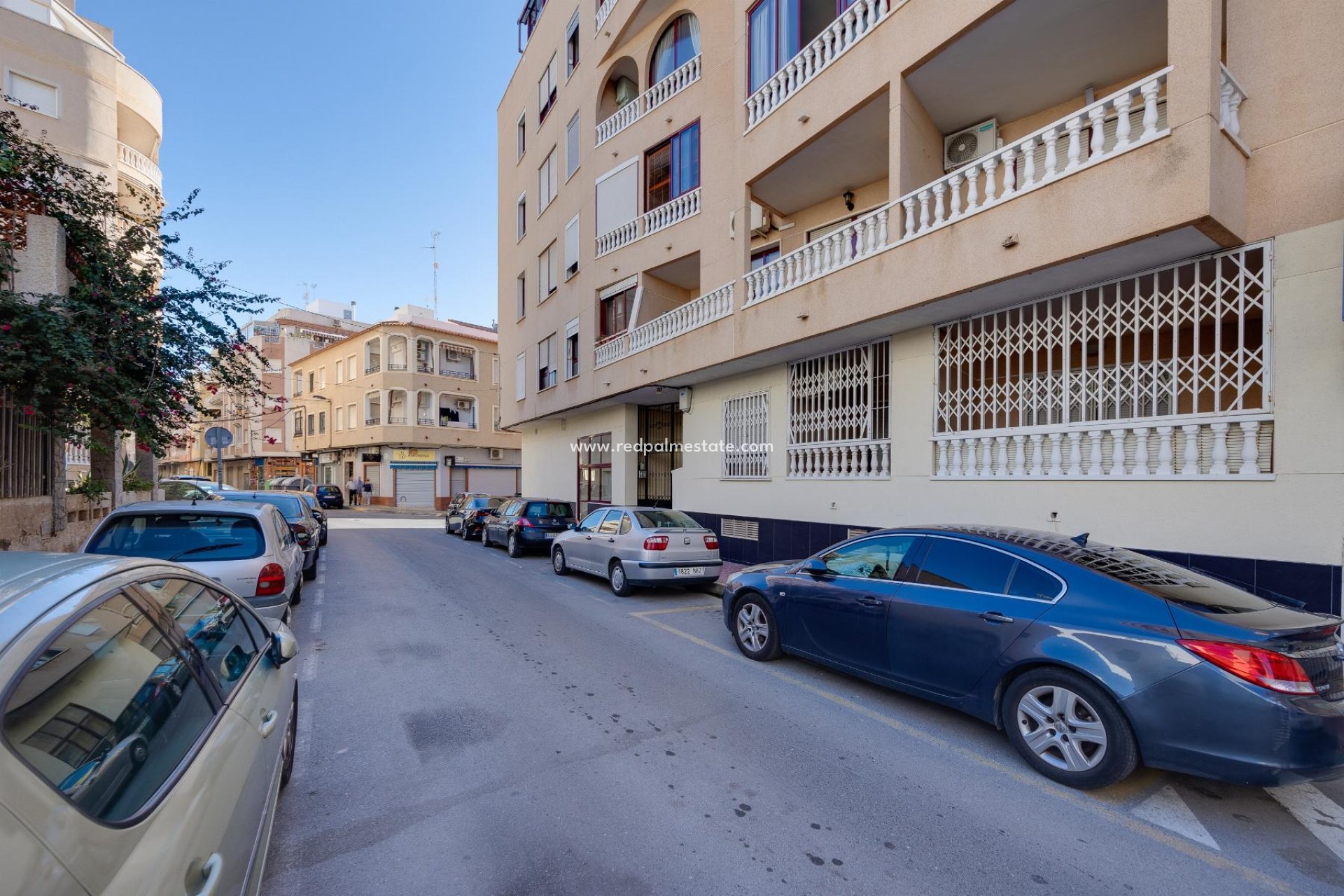 Herverkoop - Appartement -
Torrevieja - Playa del Cura