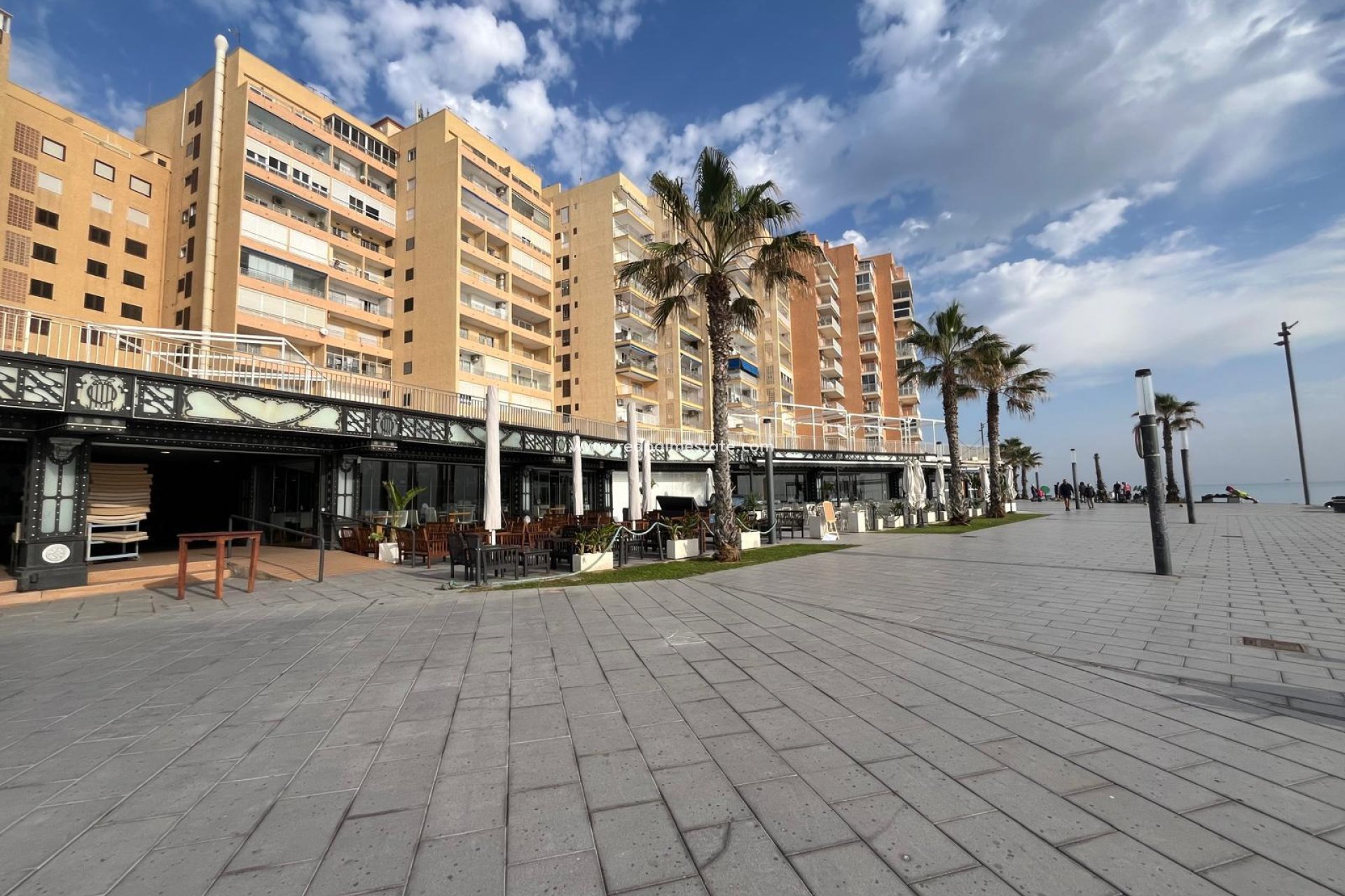 Herverkoop - Appartement -
Torrevieja - Playa del Cura