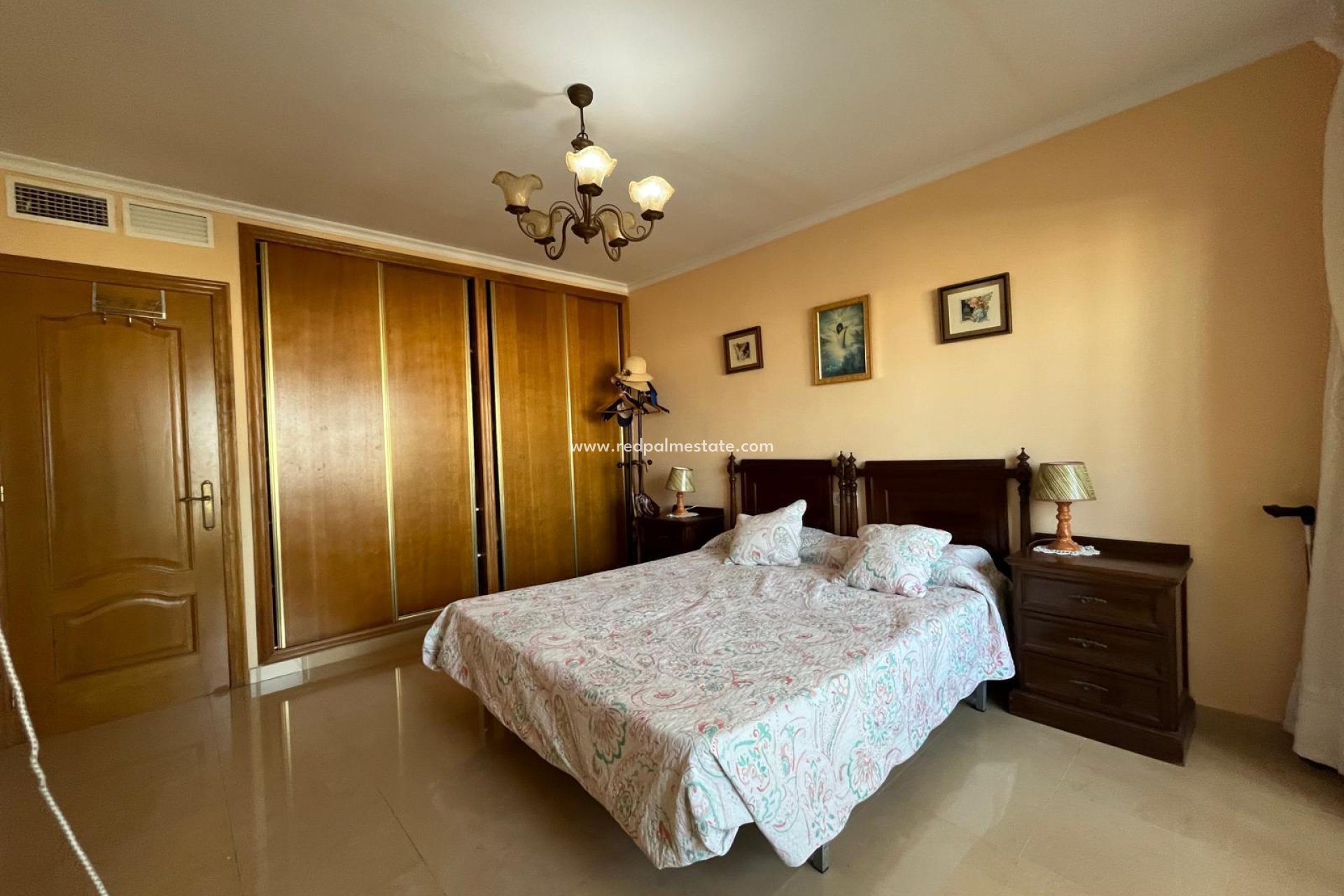 Herverkoop - Appartement -
Torrevieja - Playa del Cura