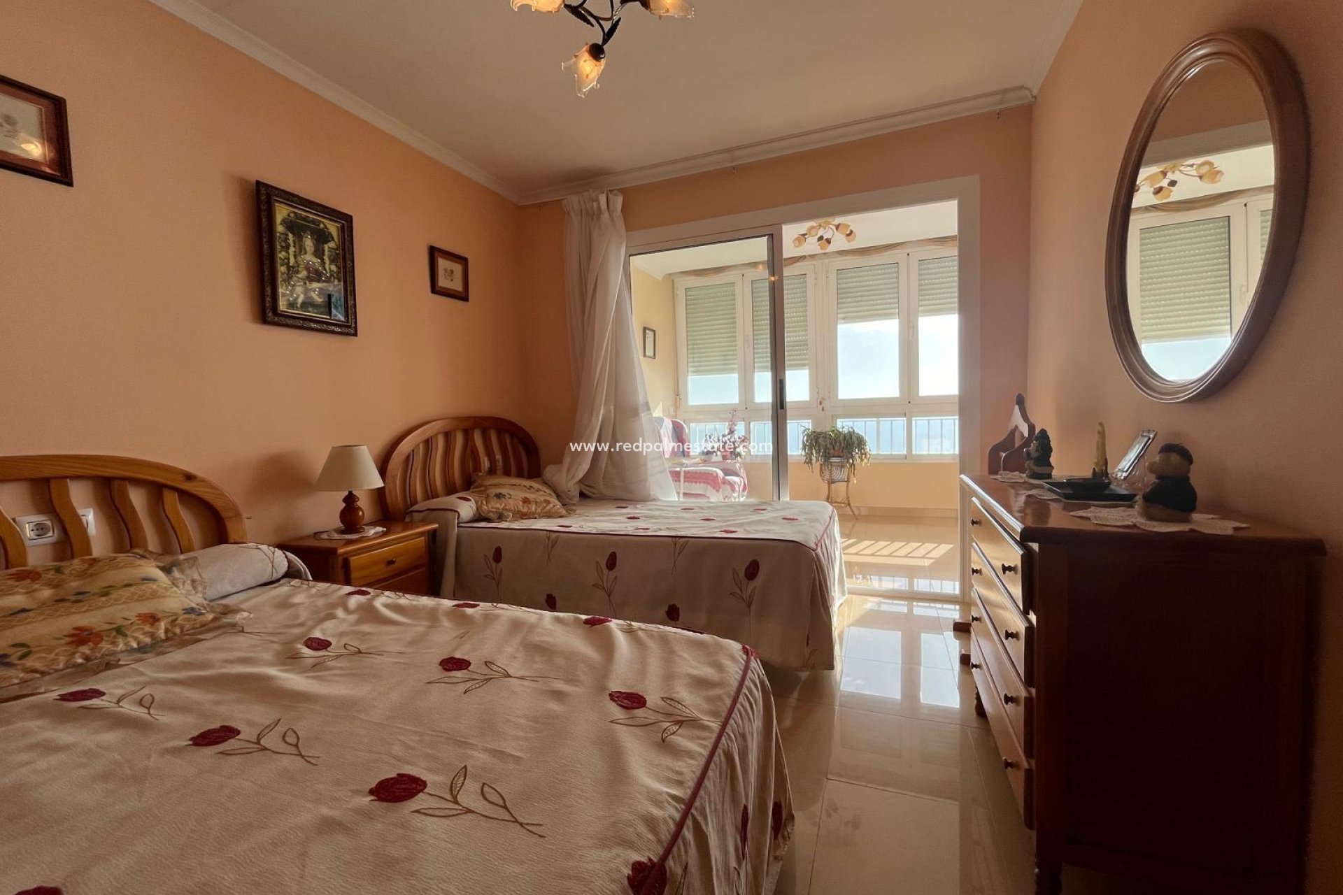 Herverkoop - Appartement -
Torrevieja - Playa del Cura