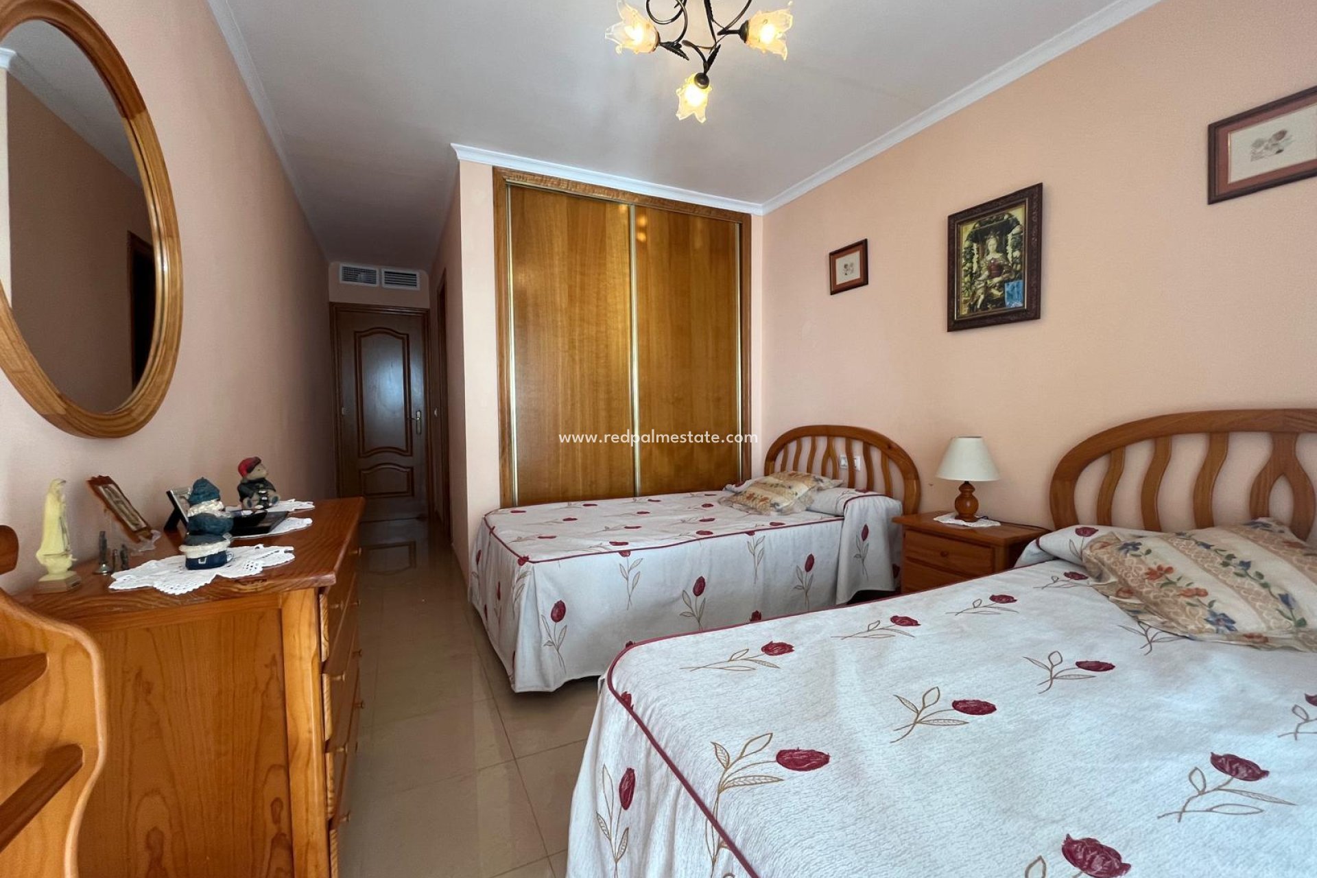 Herverkoop - Appartement -
Torrevieja - Playa del Cura