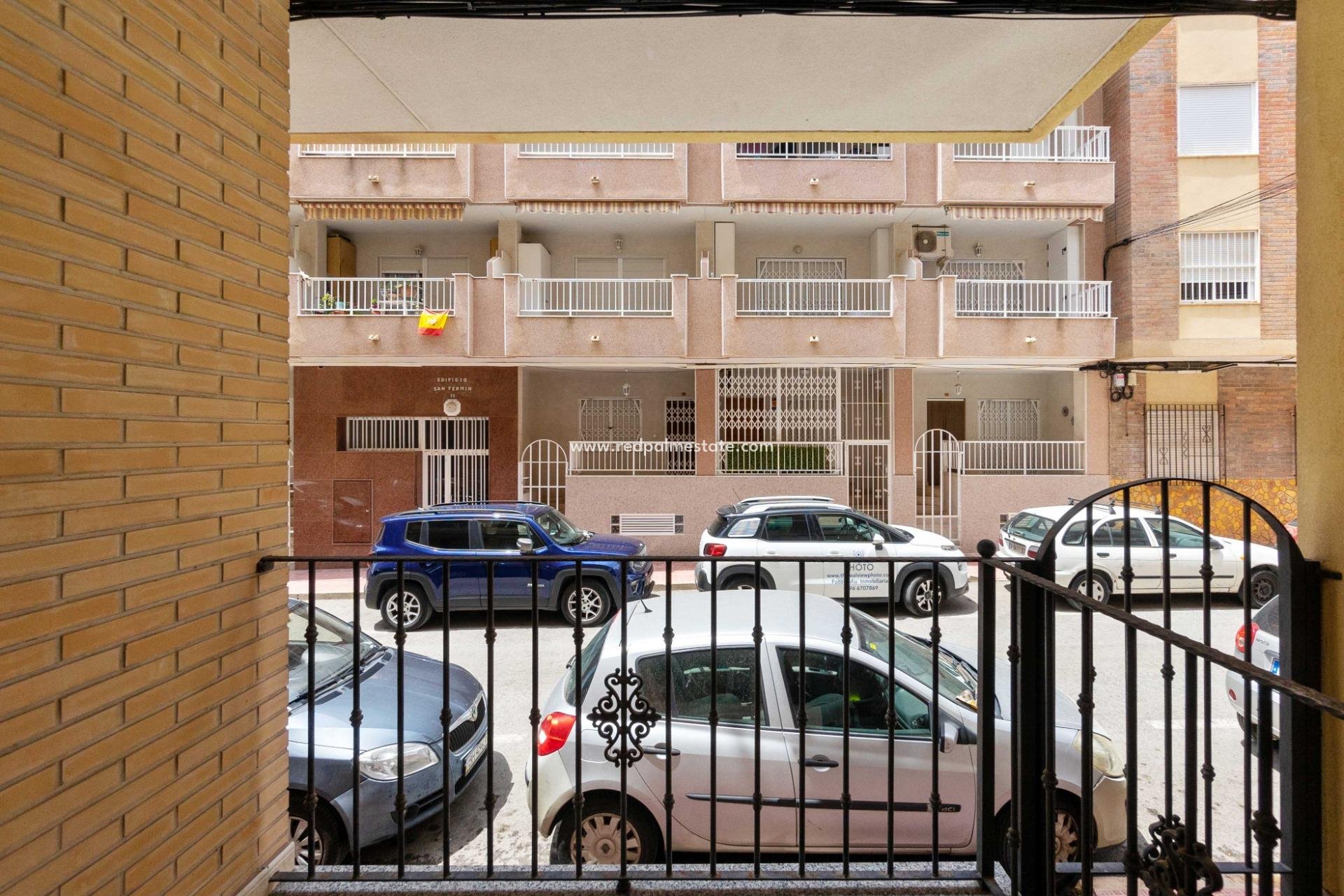 Herverkoop - Appartement -
Torrevieja - Playa del cura