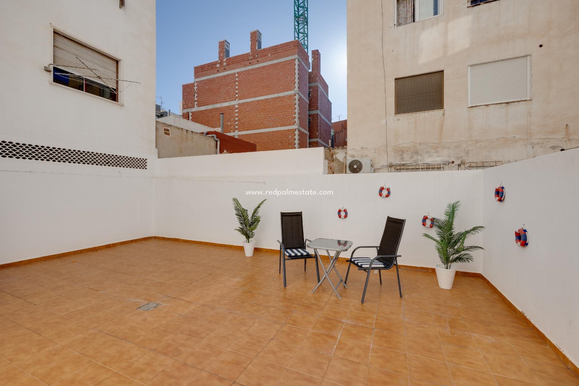 Herverkoop - Appartement -
Torrevieja - Playa del Cura