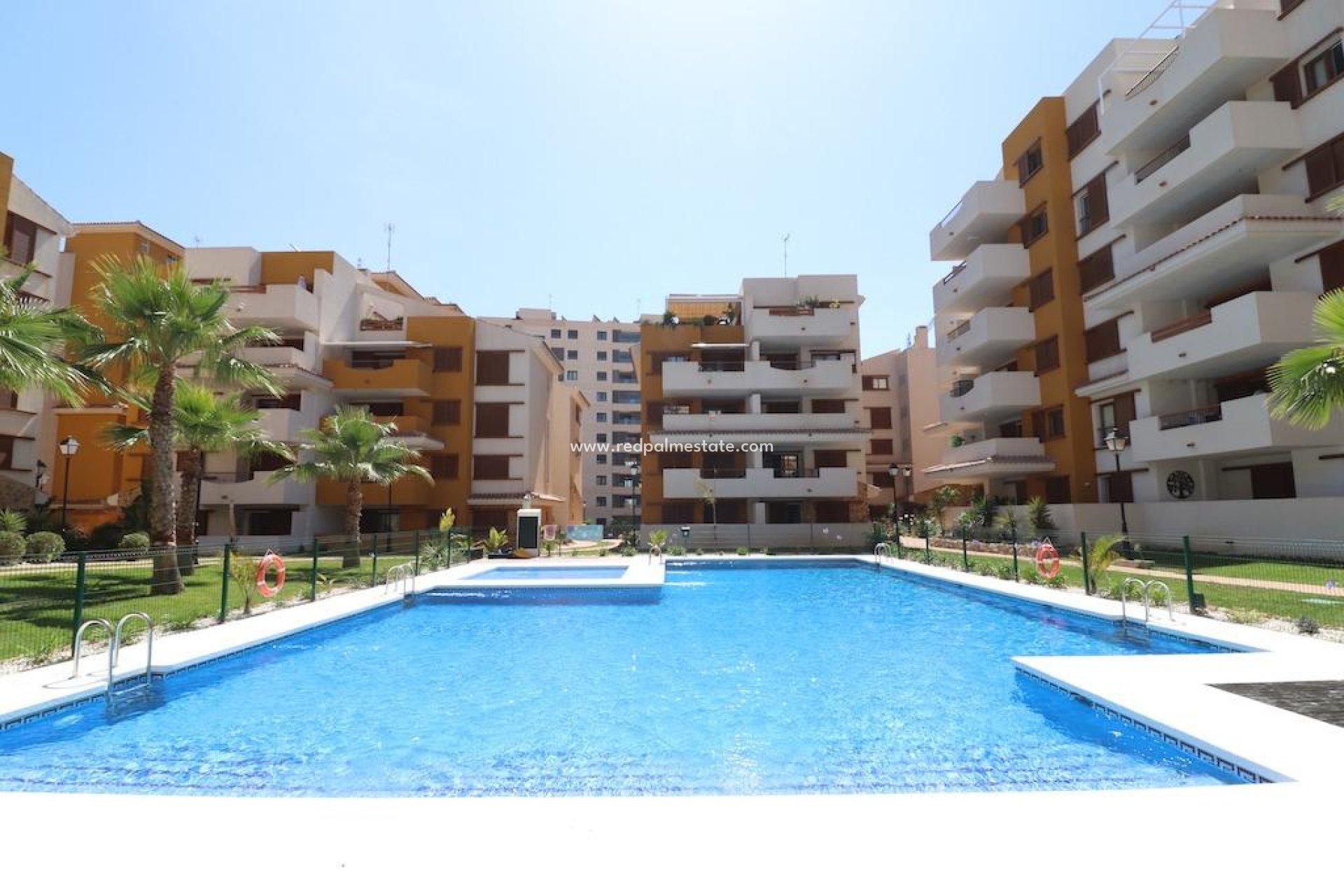 Herverkoop - Appartement -
Torrevieja - Punta Prima