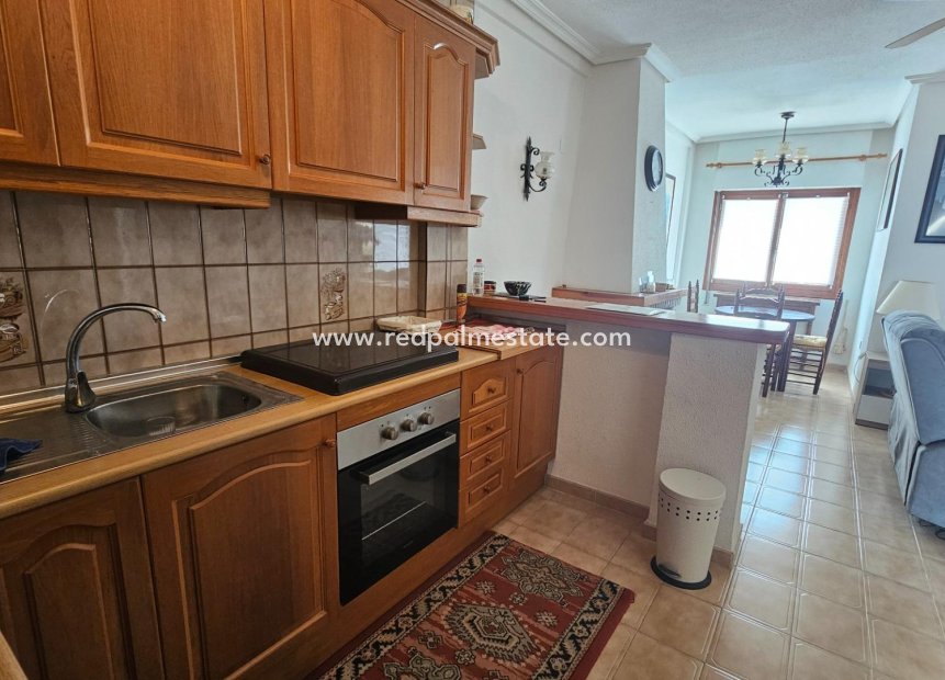 Herverkoop - Appartement -
Torrevieja - Punta Prima