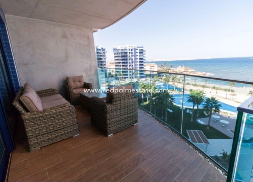 Herverkoop - Appartement -
Torrevieja - Punta prima