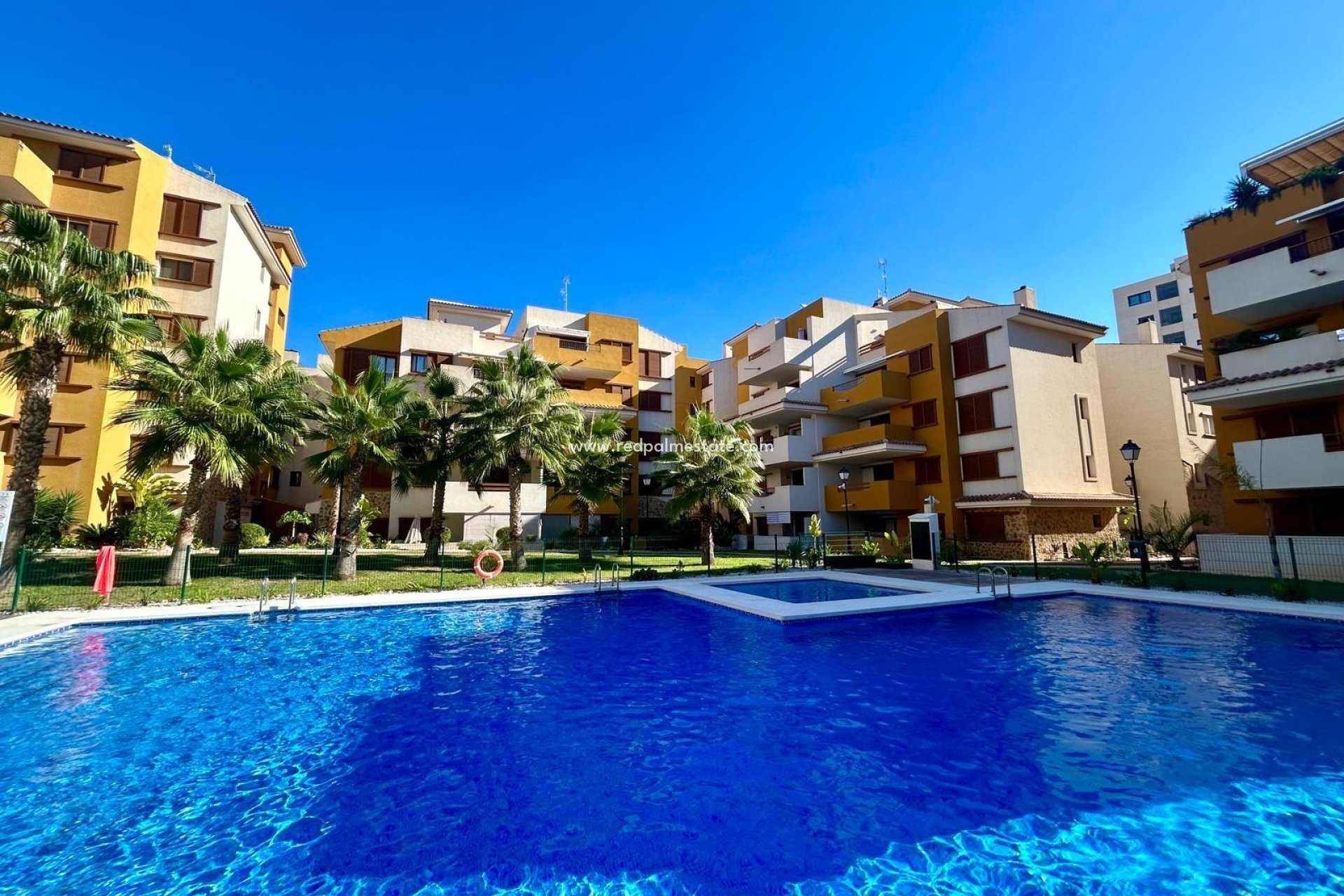 Herverkoop - Appartement -
Torrevieja - Punta Prima