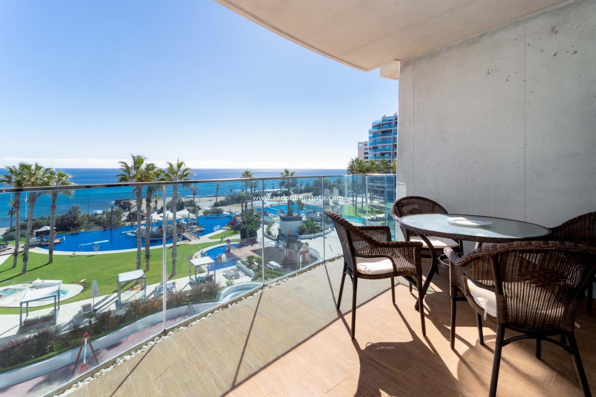 Herverkoop - Appartement -
Torrevieja - Punta Prima