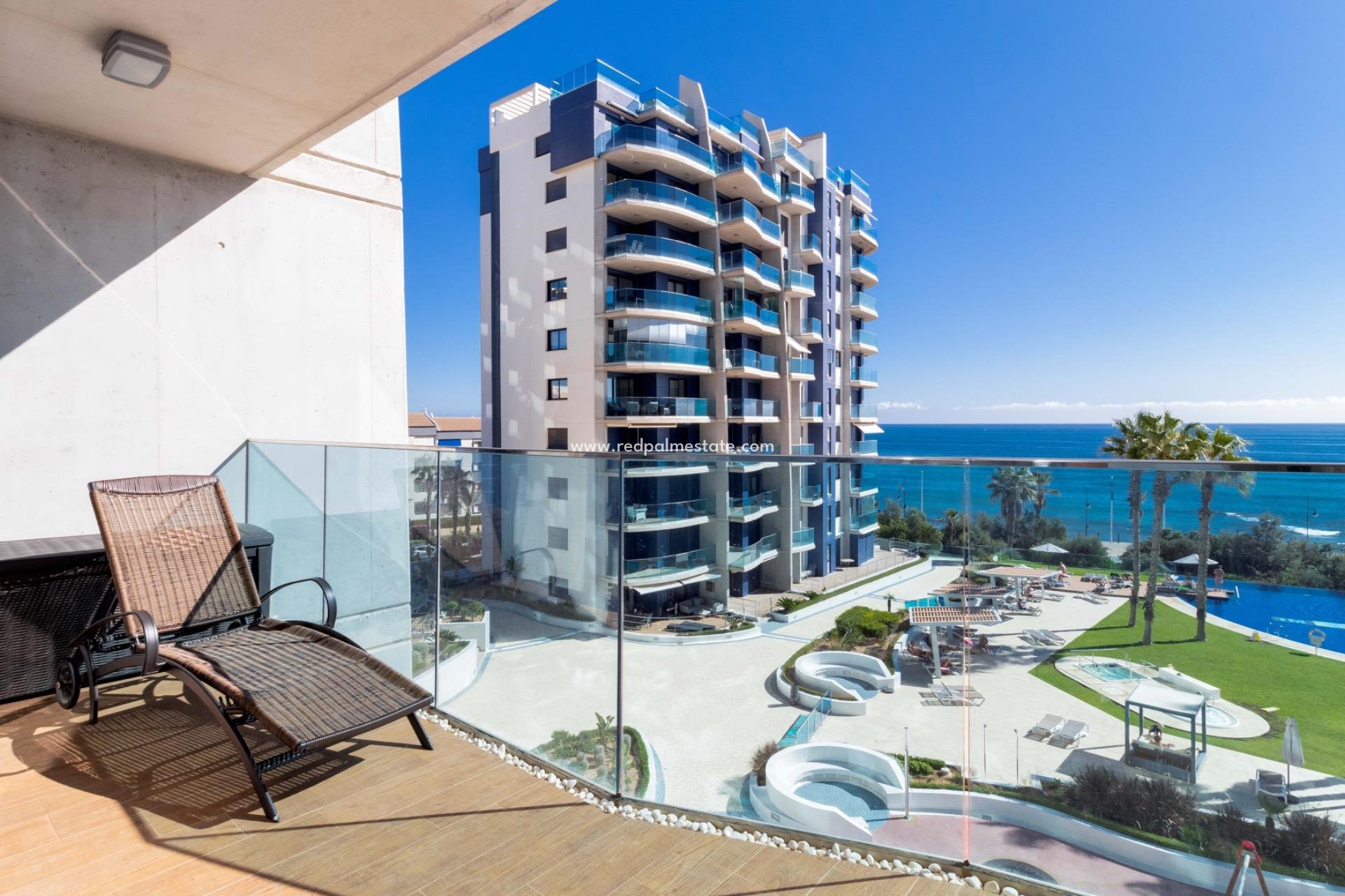 Herverkoop - Appartement -
Torrevieja - Punta Prima