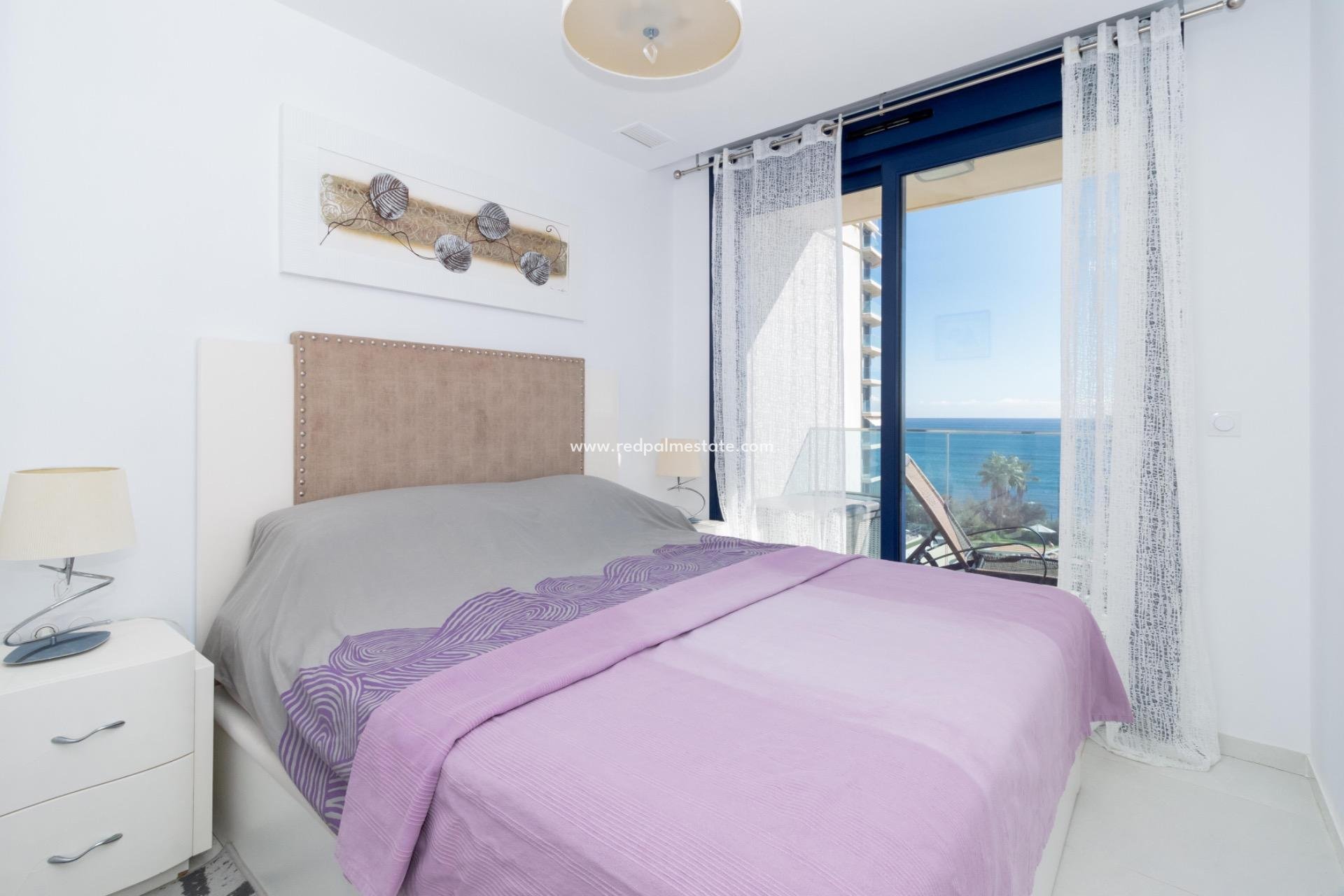 Herverkoop - Appartement -
Torrevieja - Punta Prima