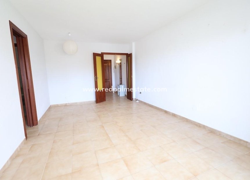 Herverkoop - Appartement -
Torrevieja - Punta Prima